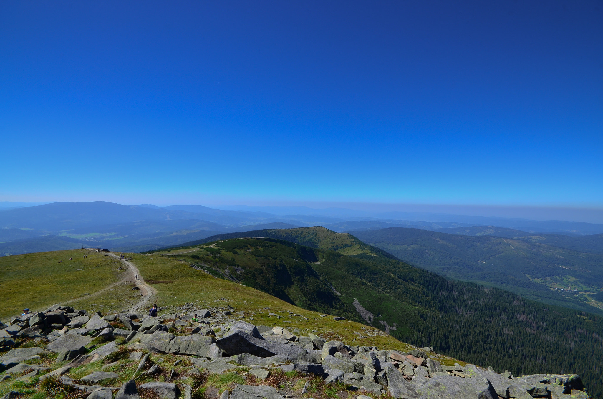 Sigma 10-20mm F4-5.6 EX DC HSM sample photo. Babia gora mountain photography