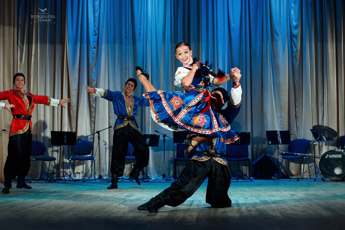 Sigma 70-200mm F2.8 EX DG OS HSM sample photo. Siberian dancers photography