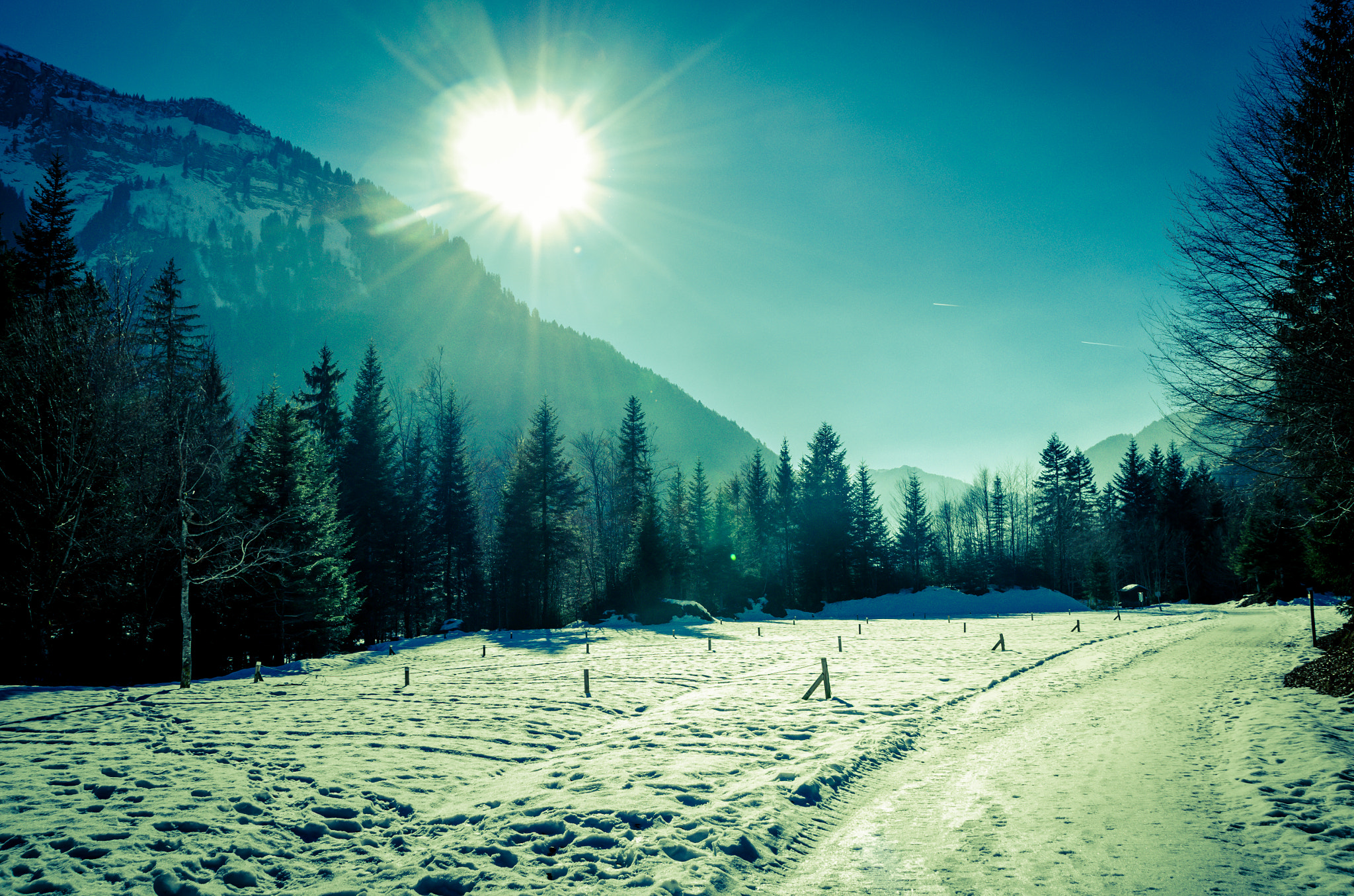 Sigma 18-200mm F3.5-6.3 II DC OS HSM sample photo. Fench winter mountains. samoëns photography