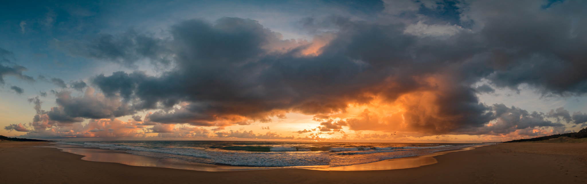Sigma 10-20mm F3.5 EX DC HSM sample photo. Firy sunrise photography