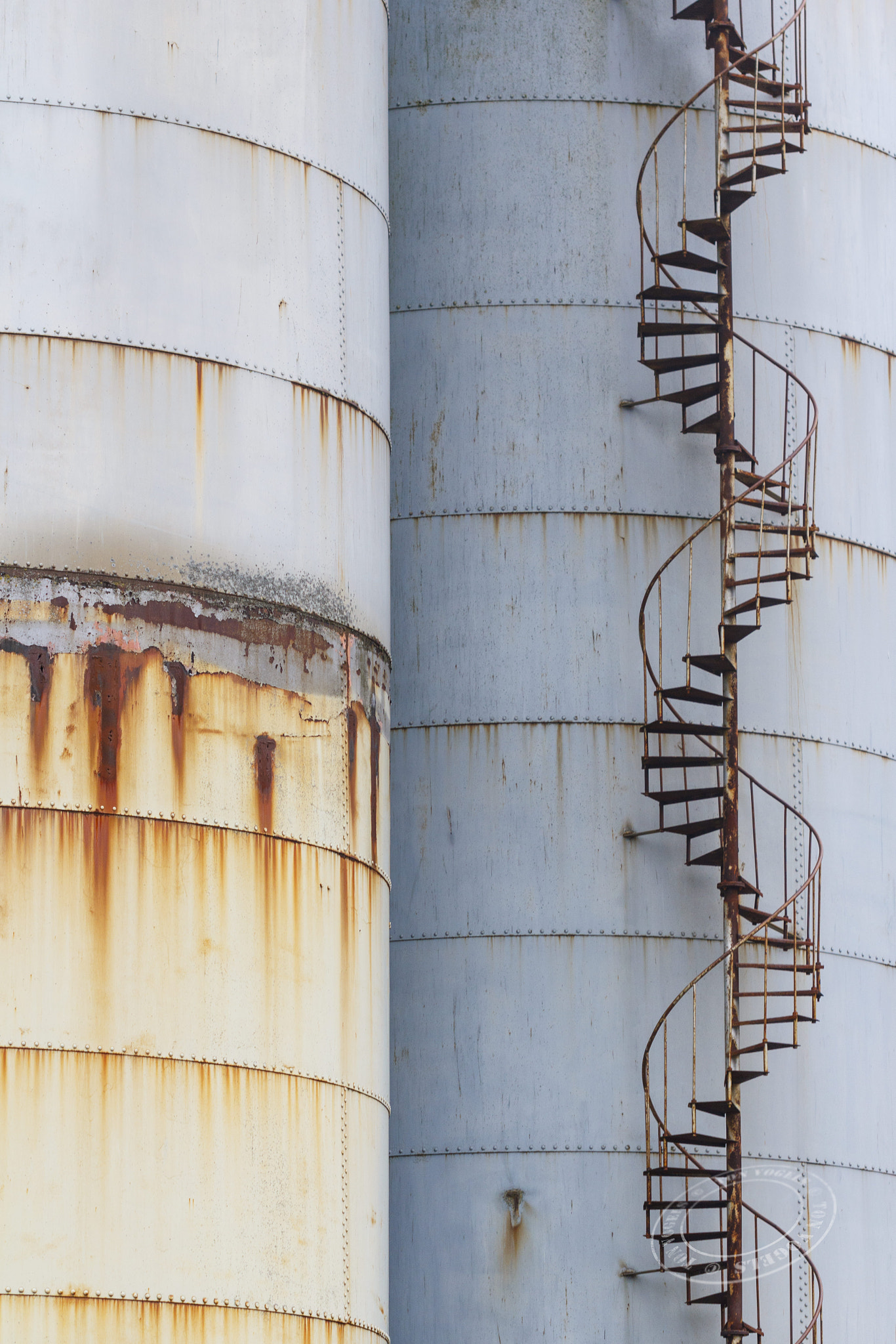 Canon EF 100mm F2.8L Macro IS USM sample photo. Old factory photography