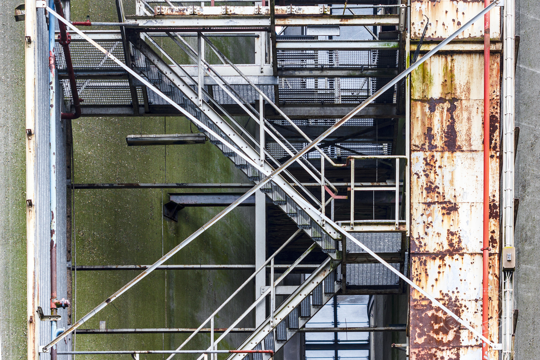 Canon EF 100mm F2.8L Macro IS USM sample photo. Old factory photography