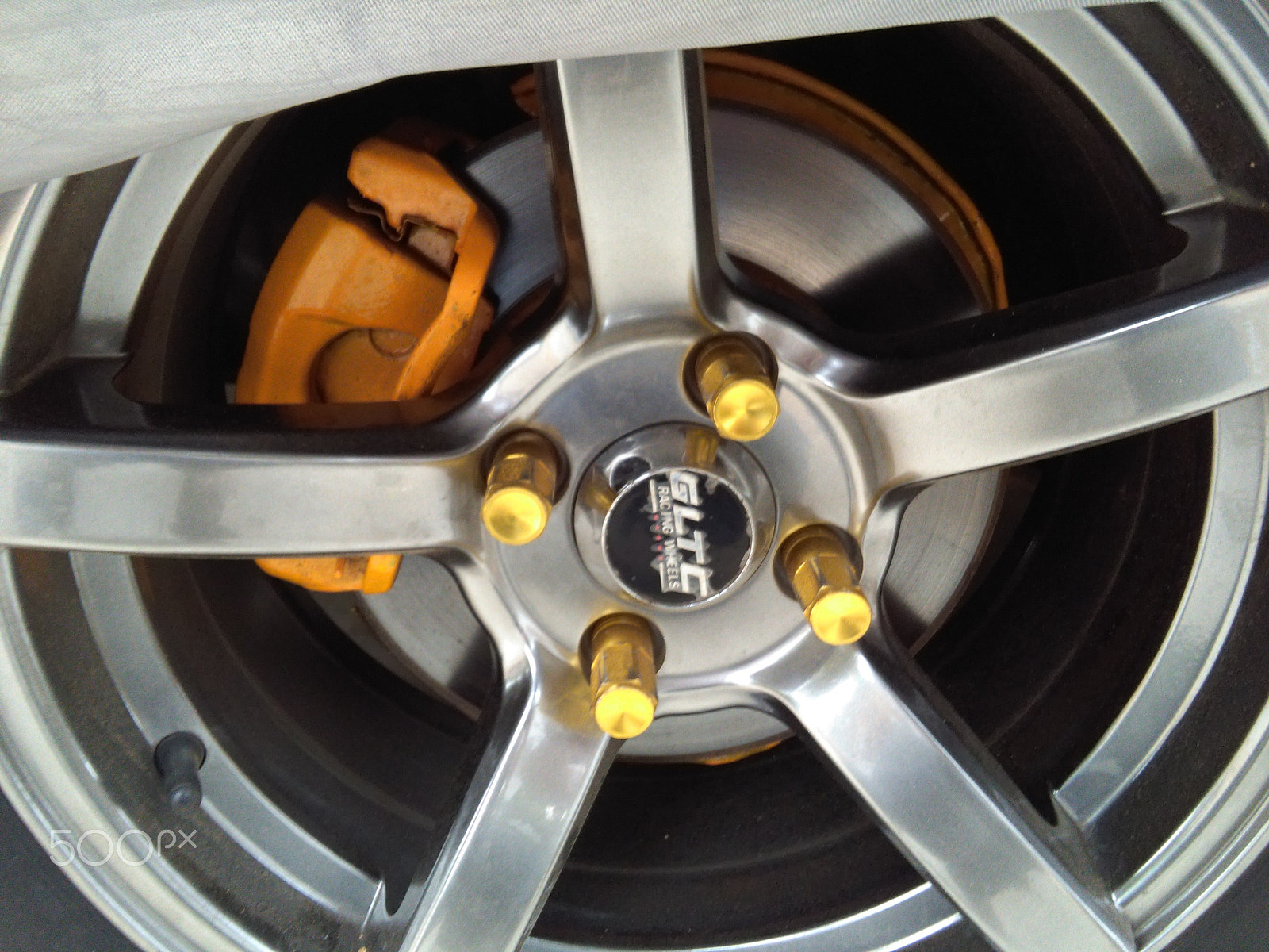 HUAWEI Y6 sample photo. Car wheel! photography