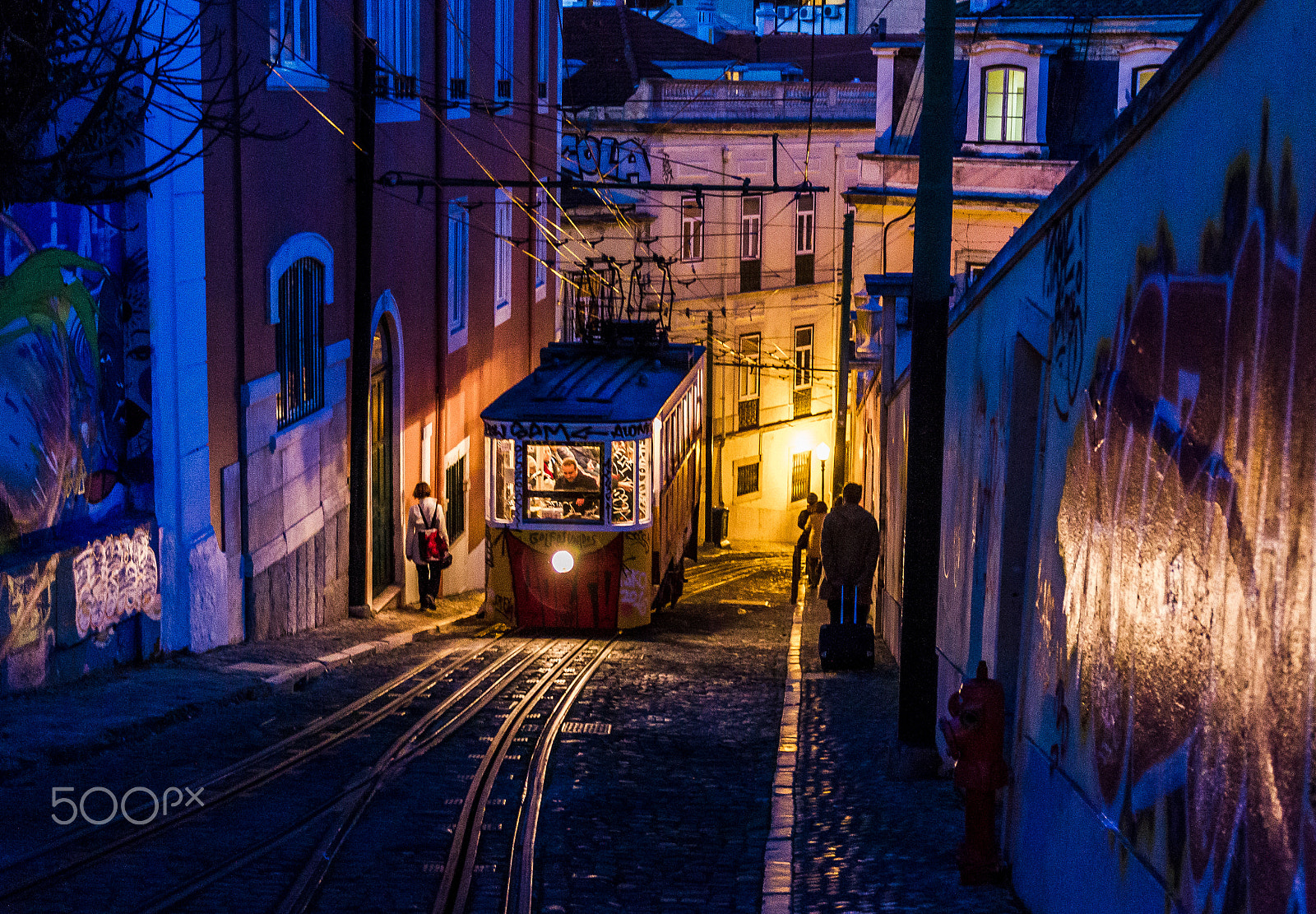 Canon EOS 7D sample photo. Lisbon downtown tram photography