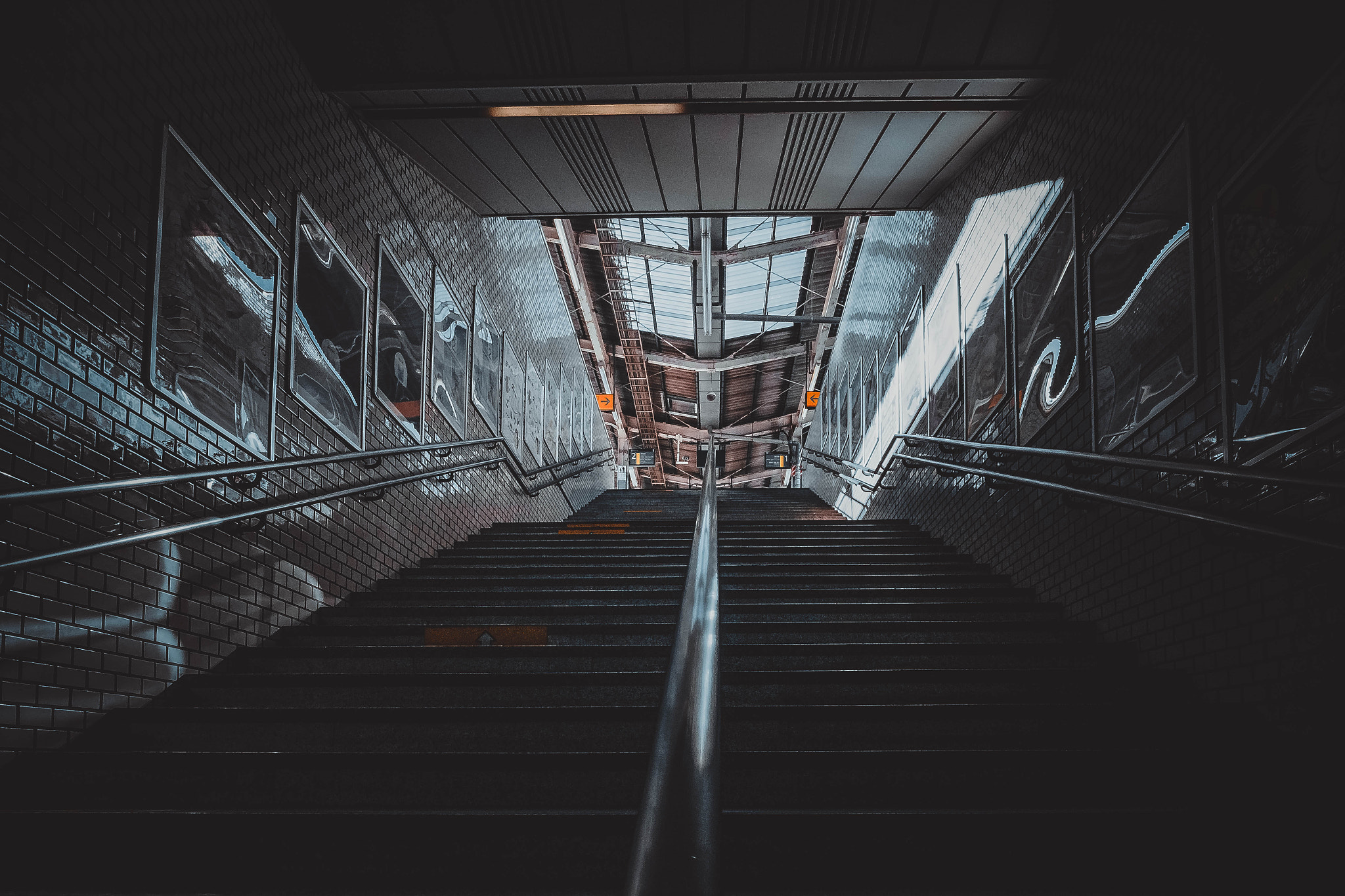 Sony a7 II + Voigtlander SUPER WIDE-HELIAR 15mm F4.5 III sample photo. The stairs a light pierces photography