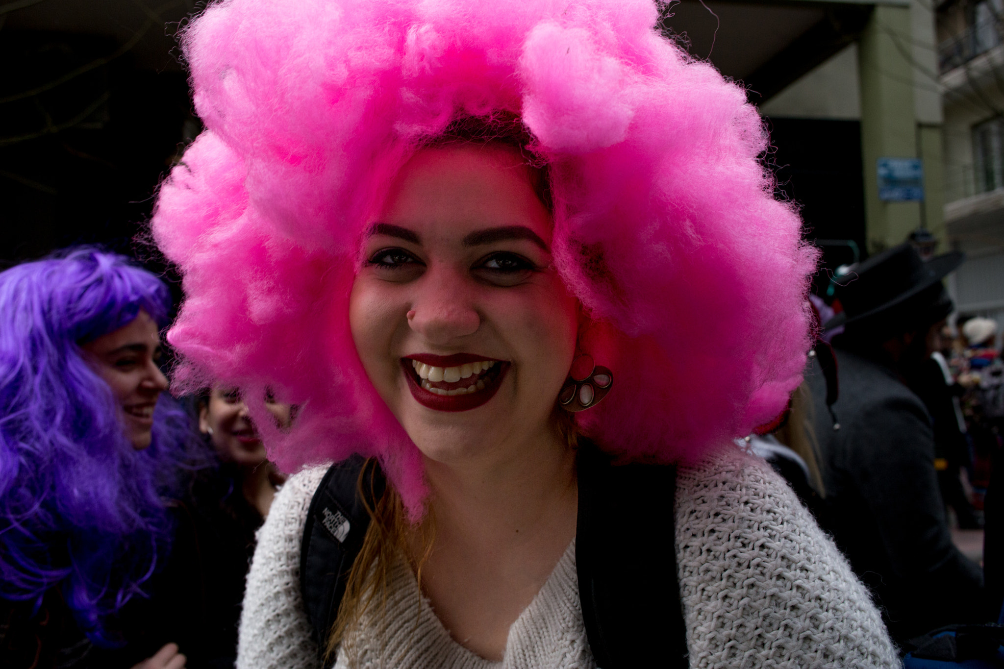 Canon EF 28mm F2.8 IS USM sample photo. The girl with pink wig photography