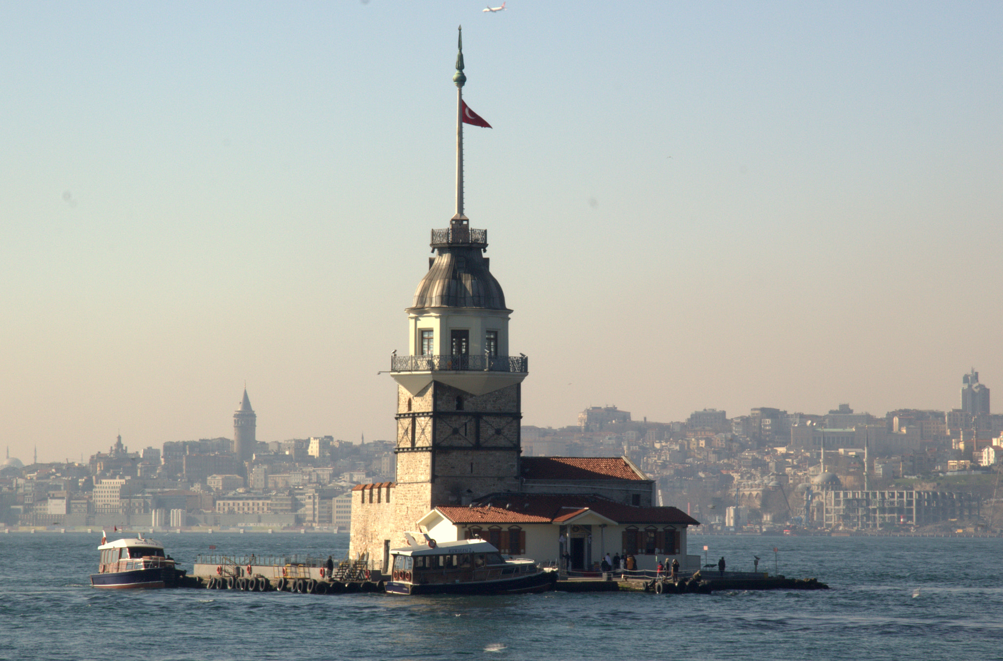 Canon EOS 550D (EOS Rebel T2i / EOS Kiss X4) sample photo. The maiden tower photography