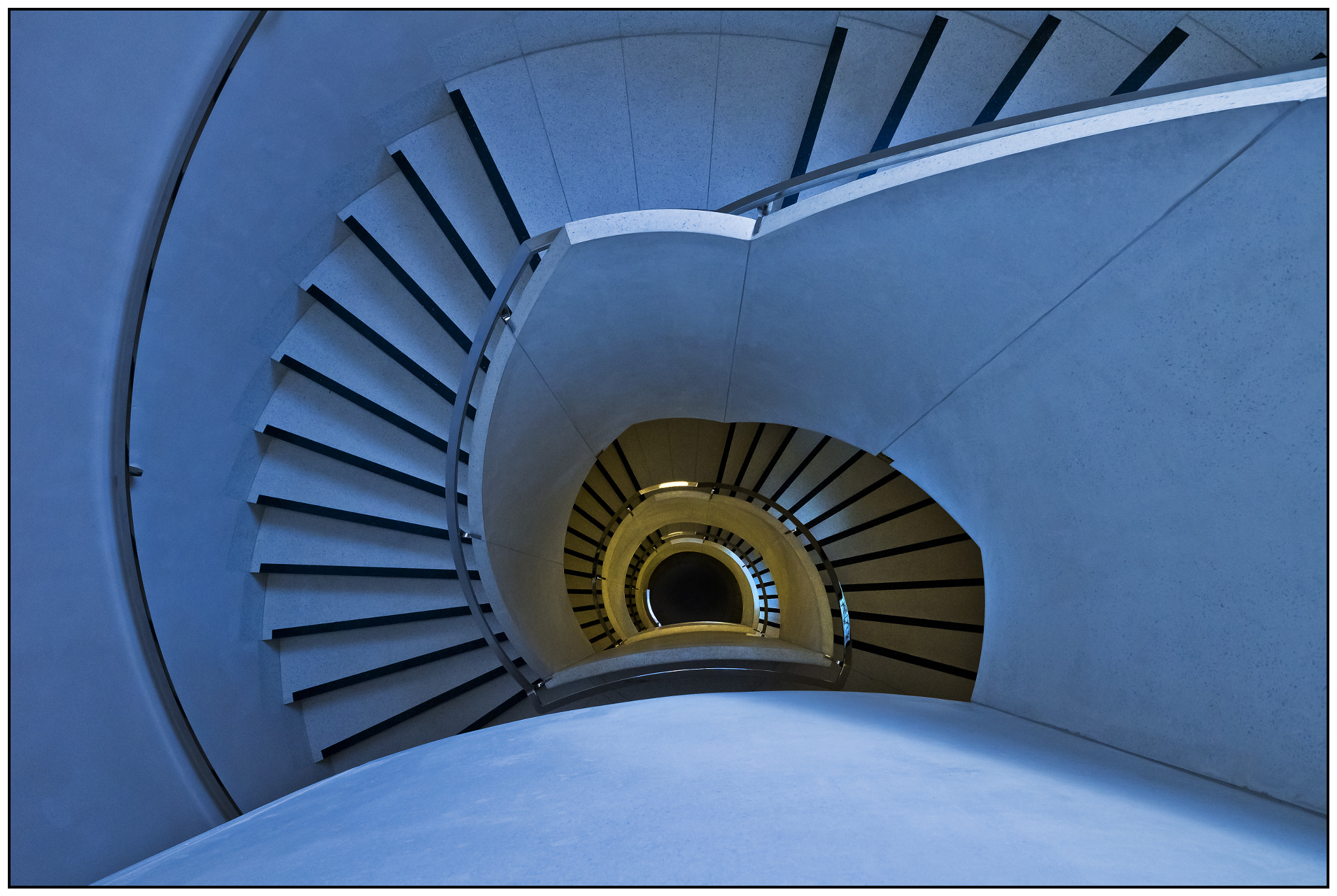 Canon EF-M 11-22mm F4-5.6 IS STM sample photo. Spiral staircase, tate britain, london. photography