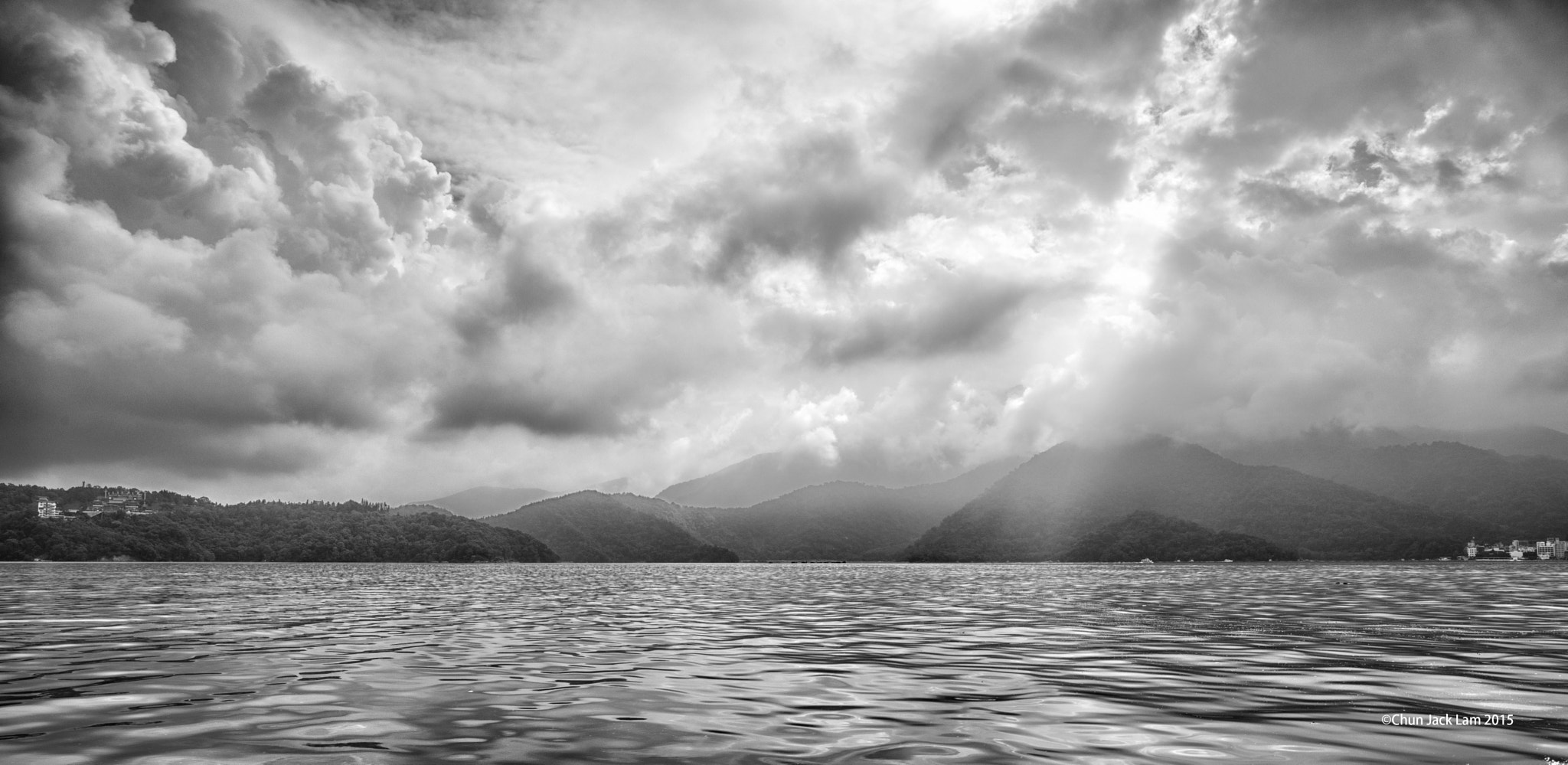 Nikon AF-S Nikkor 18-35mm F3.5-4.5G ED sample photo. Taiwan sun moon lake photography