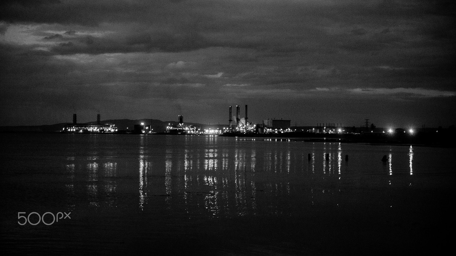 Nikon D600 sample photo. Lighting the city at dawn photography