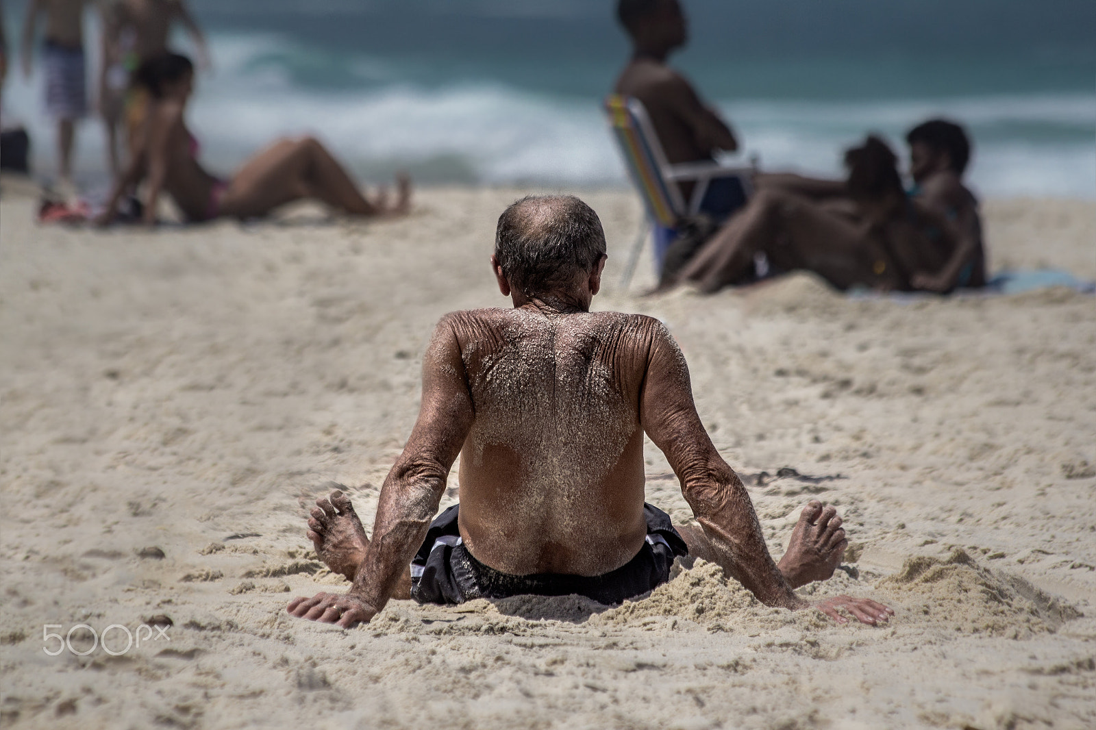 Canon EF 70-300mm F4-5.6 IS USM sample photo. Ipanema sunbath photography