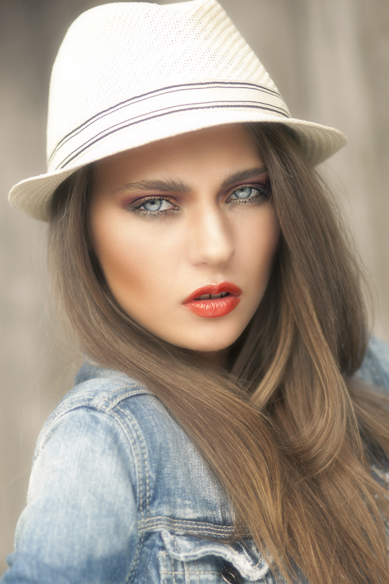 Canon EF 100mm F2.0 USM sample photo. Retouch photography