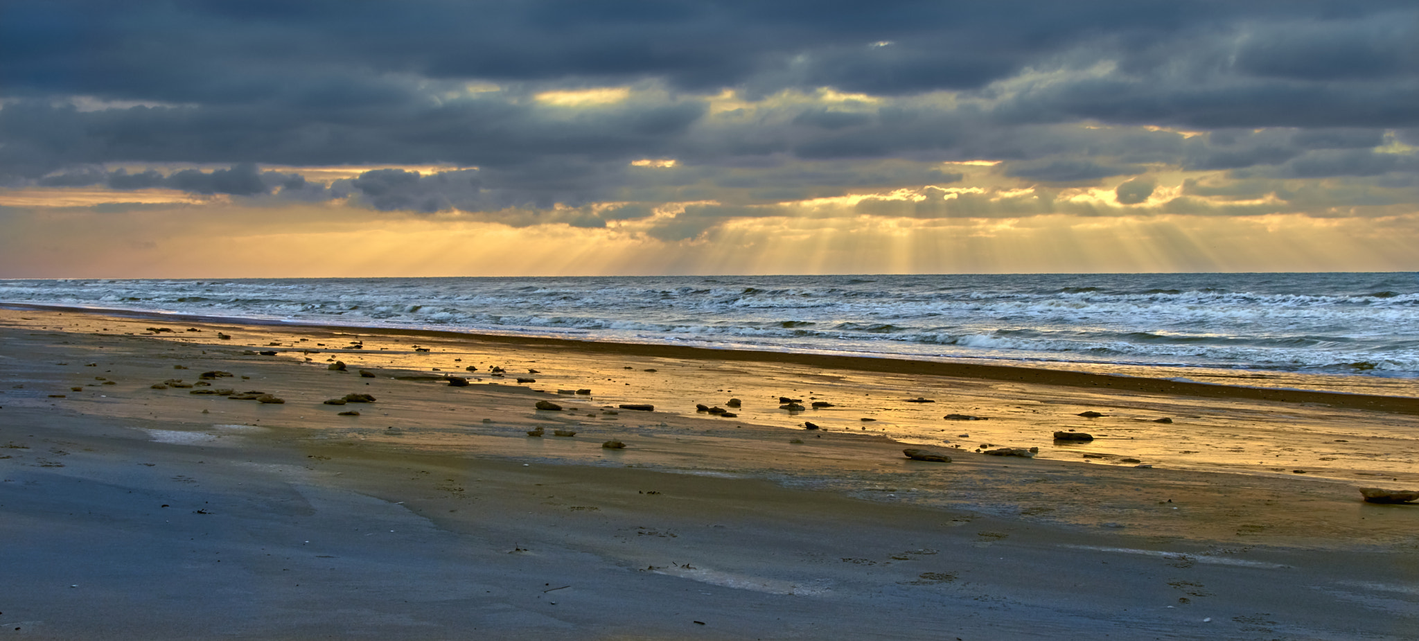 Nikon AF-S DX Nikkor 35mm F1.8G sample photo. Baltic sea photography