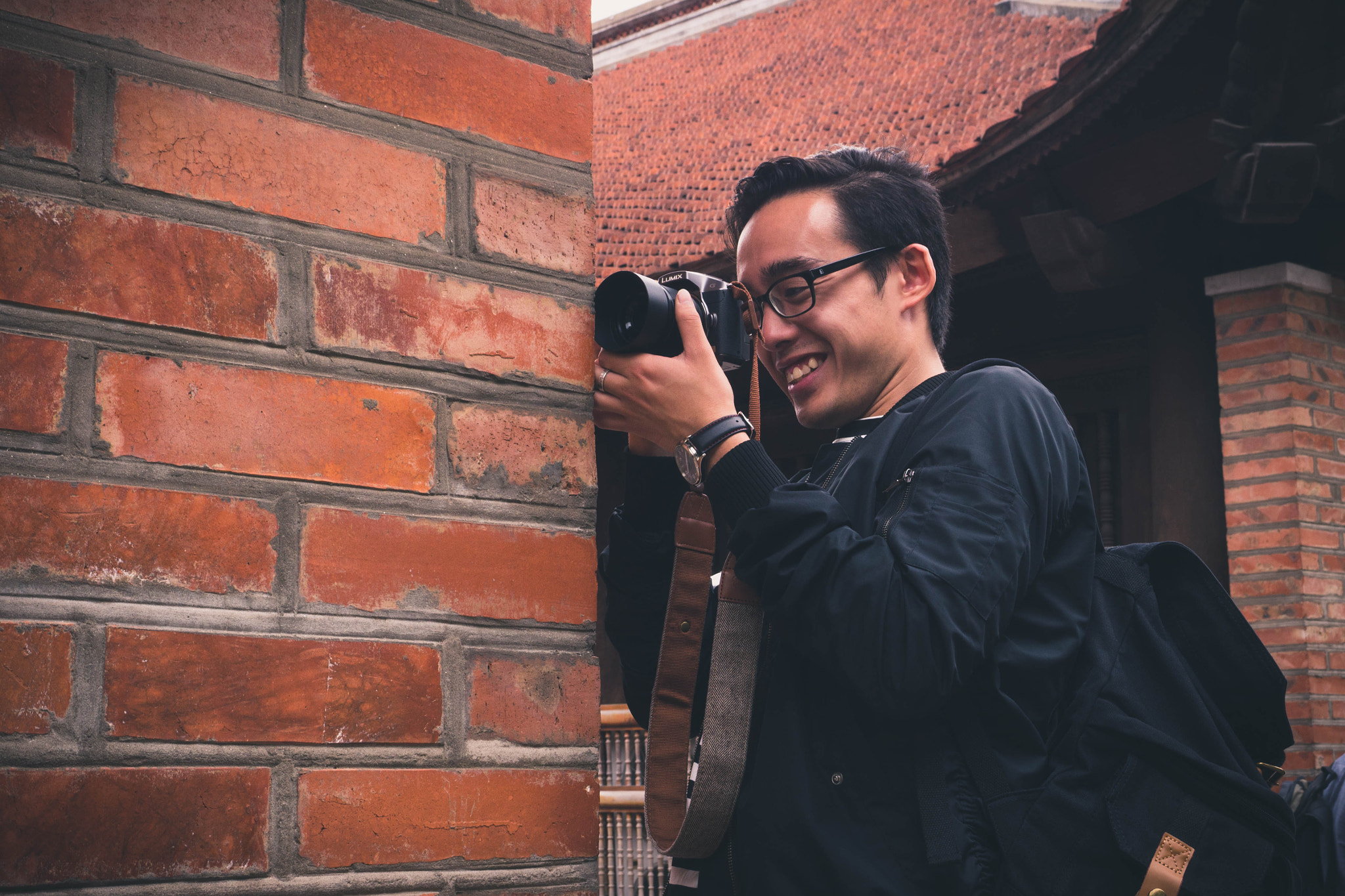 Panasonic Lumix DMC-GH2 sample photo. Smiling photography