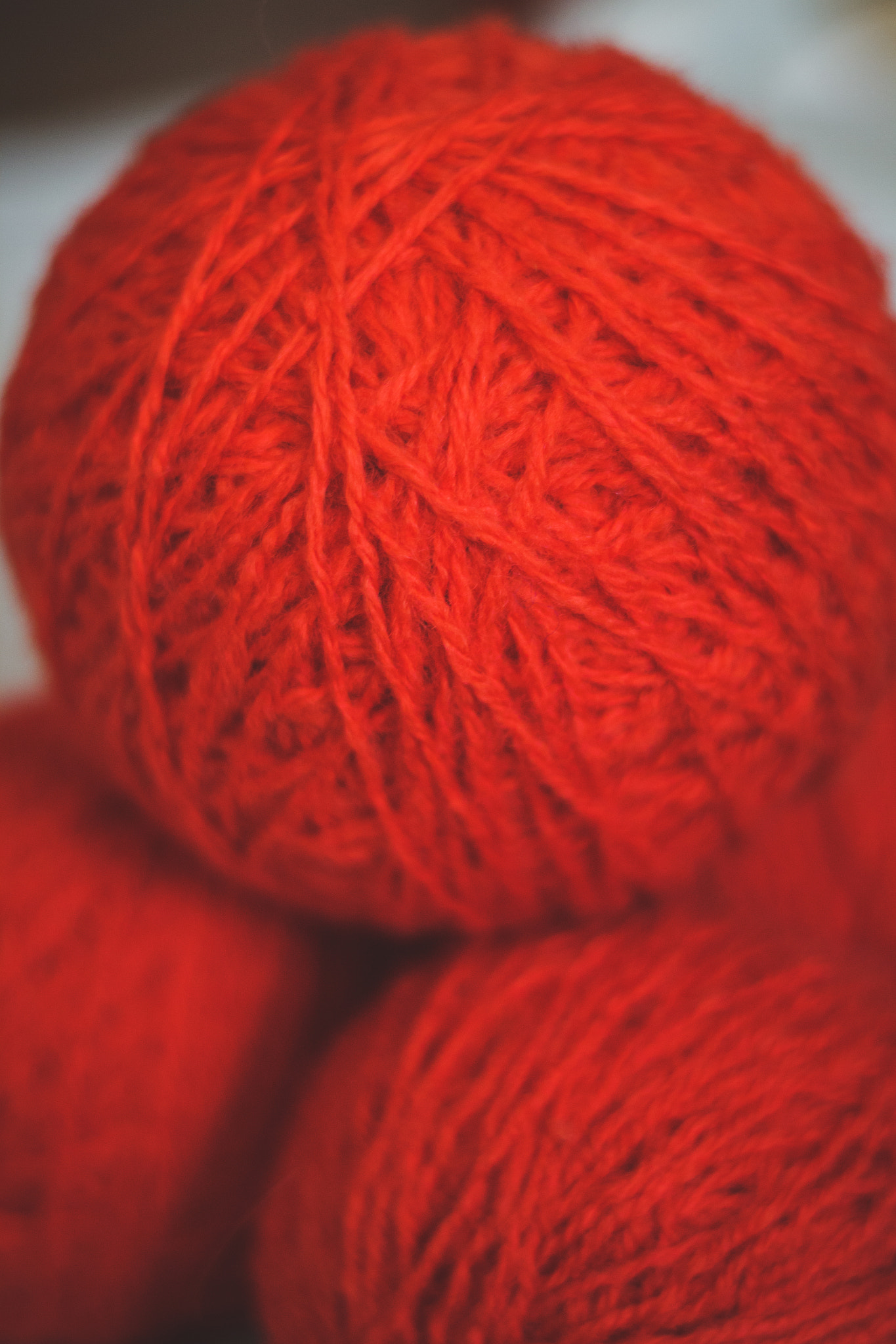 Canon EOS 500D (EOS Rebel T1i / EOS Kiss X3) + Canon EF 50mm F1.8 STM sample photo. Yarn photography