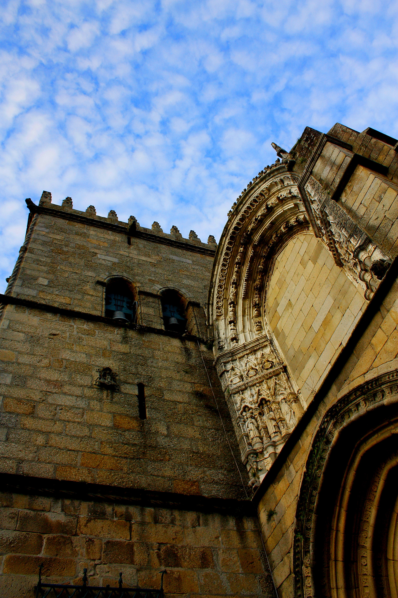 Canon EF-S 18-55mm F3.5-5.6 II sample photo. Tempo photography