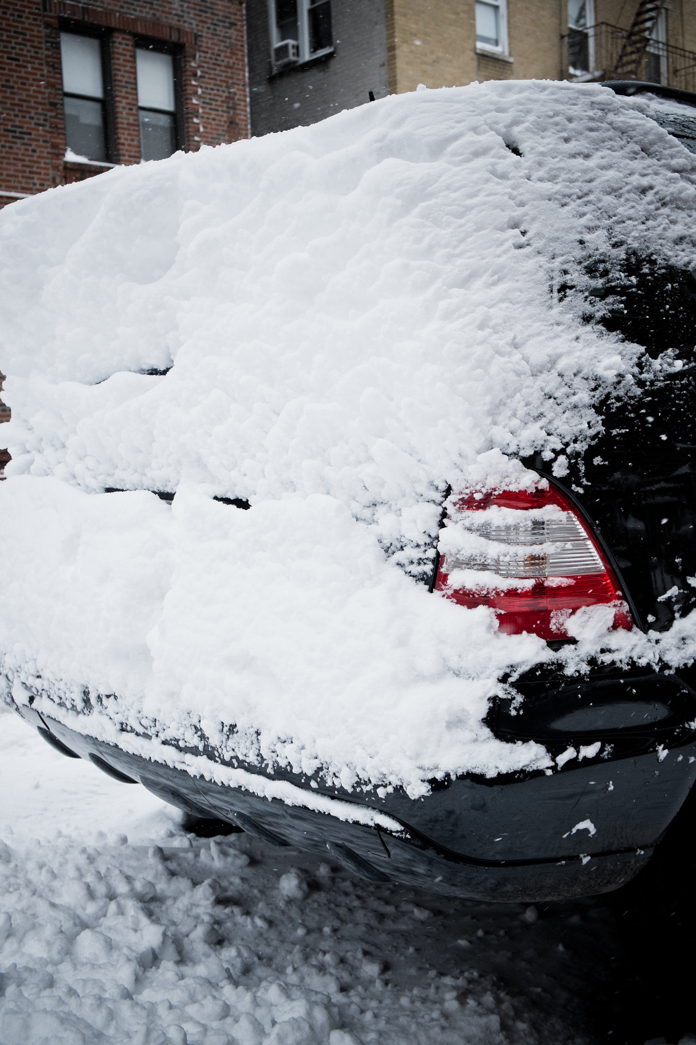 Fujifilm X-M1 + Fujifilm XF 18-55mm F2.8-4 R LM OIS sample photo. Snow mask photography