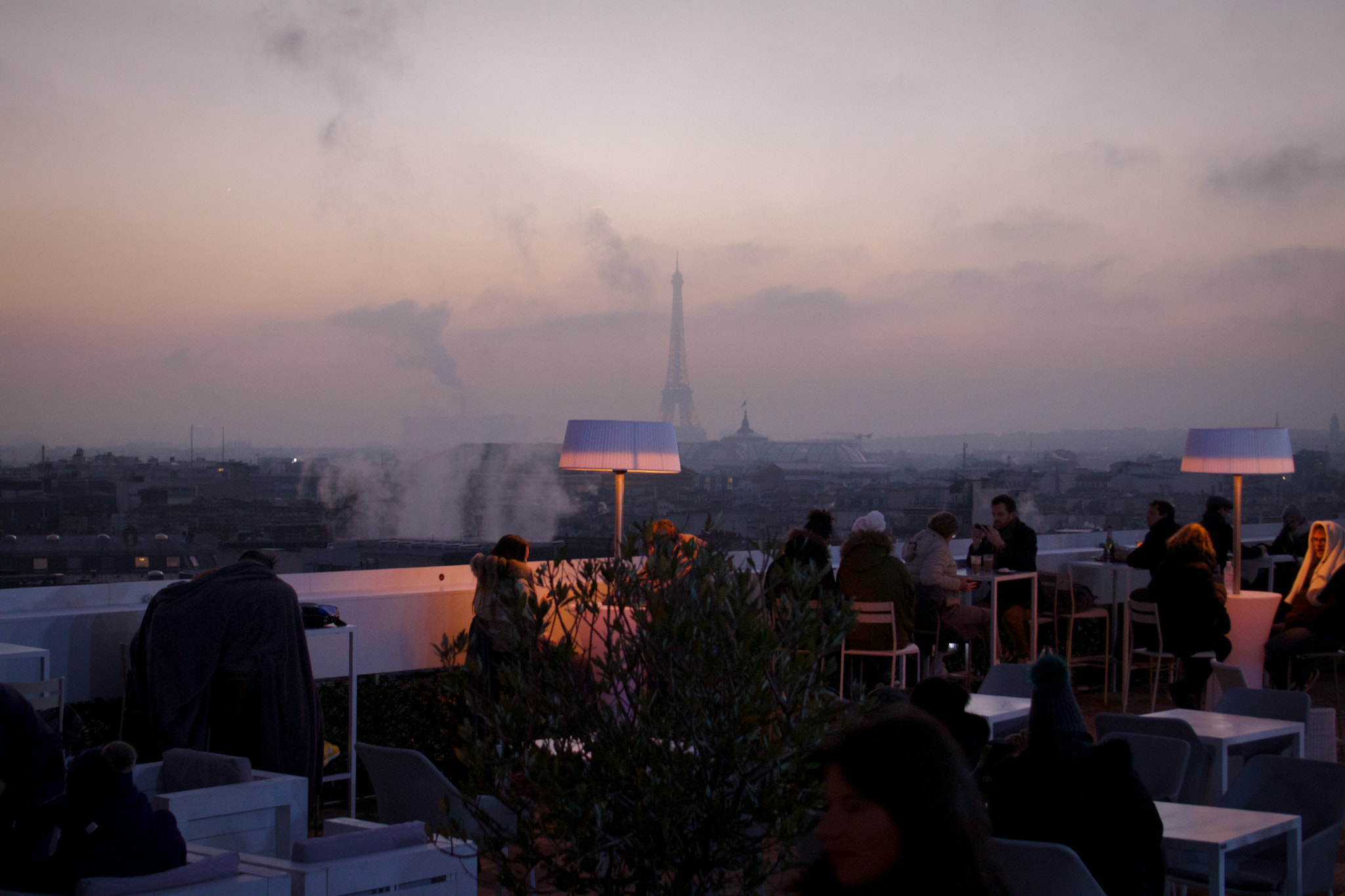 Canon EF-S 18-55mm F3.5-5.6 II sample photo. Pastel sunset in paris photography