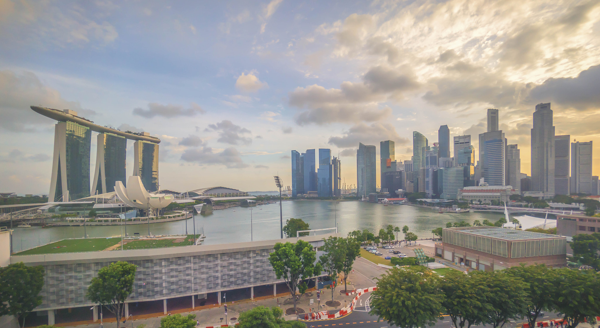 Sony a7R sample photo. Awesome sunset at singapore skyline photography