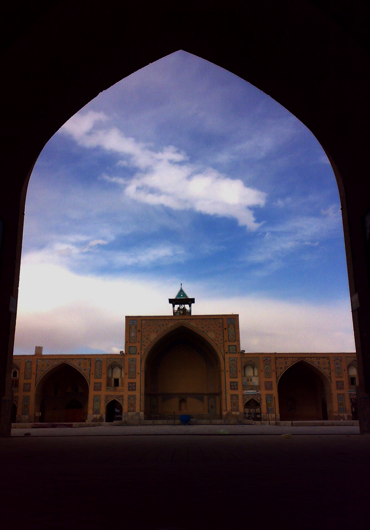 Nokia N73 sample photo. Isfahan iran photography