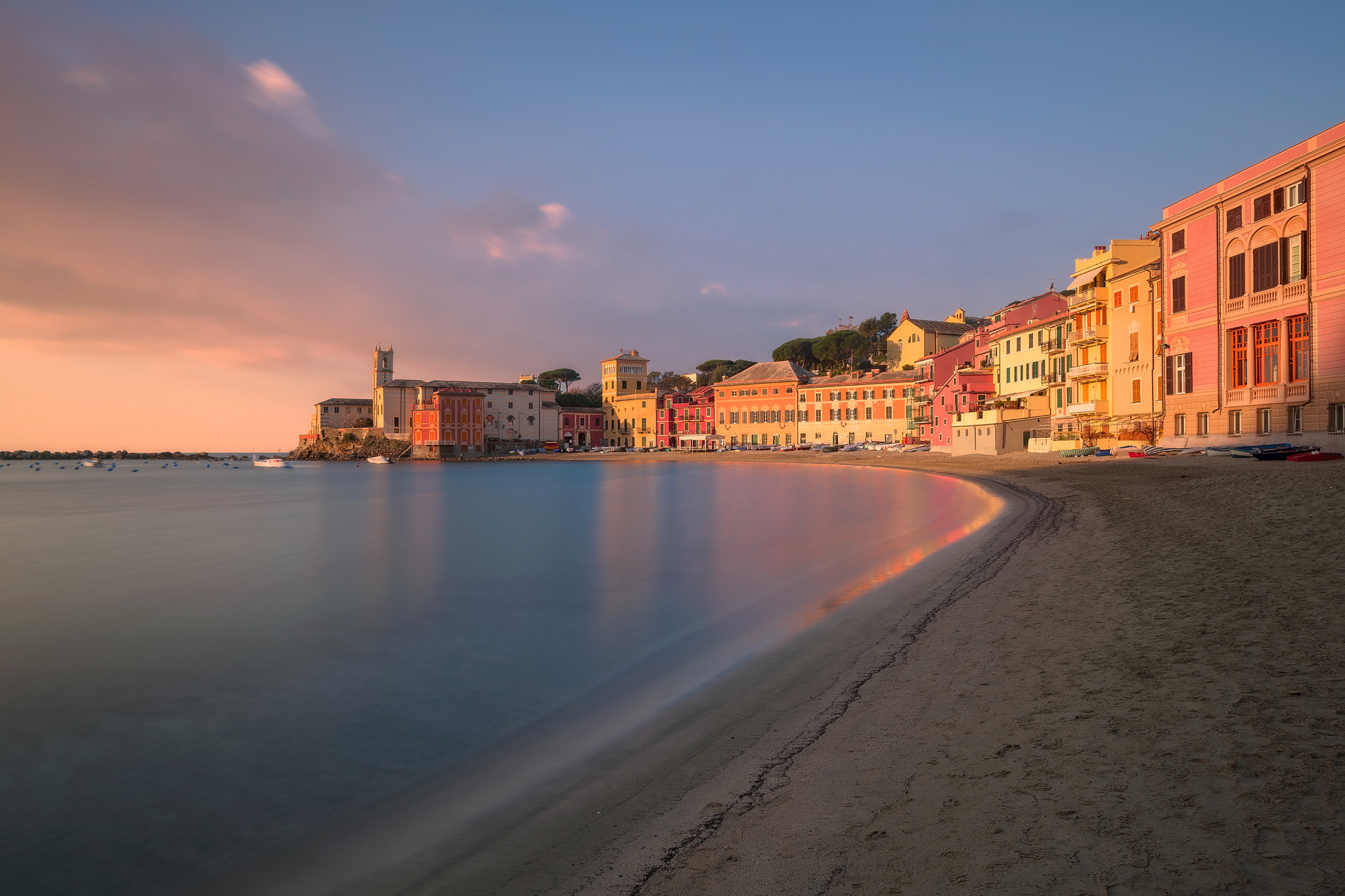 Nikon AF-S Nikkor 18-35mm F3.5-4.5G ED sample photo. Sestri levante photography