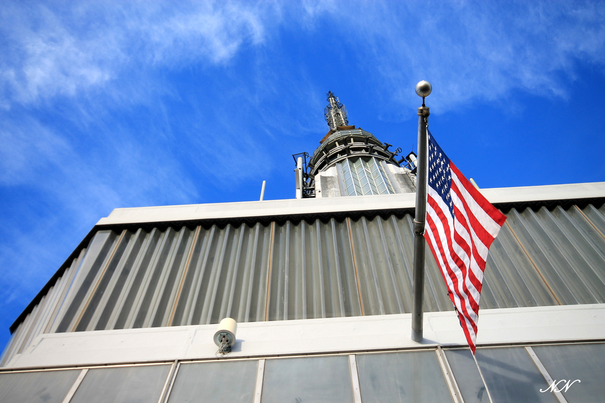 Canon EOS 1100D (EOS Rebel T3 / EOS Kiss X50) + Sigma 10-20mm F4-5.6 EX DC HSM sample photo. Empire sate building photography