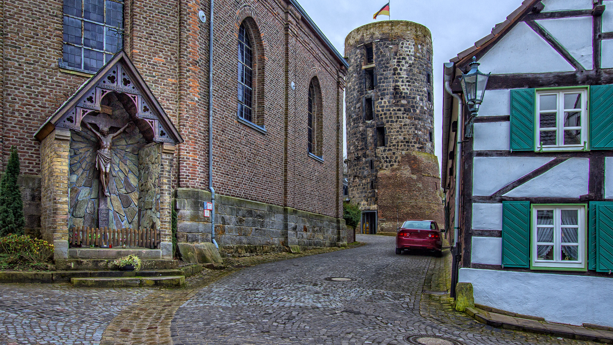 Canon EF-S 10-22mm F3.5-4.5 USM sample photo. Kapelle schloss liedberg photography