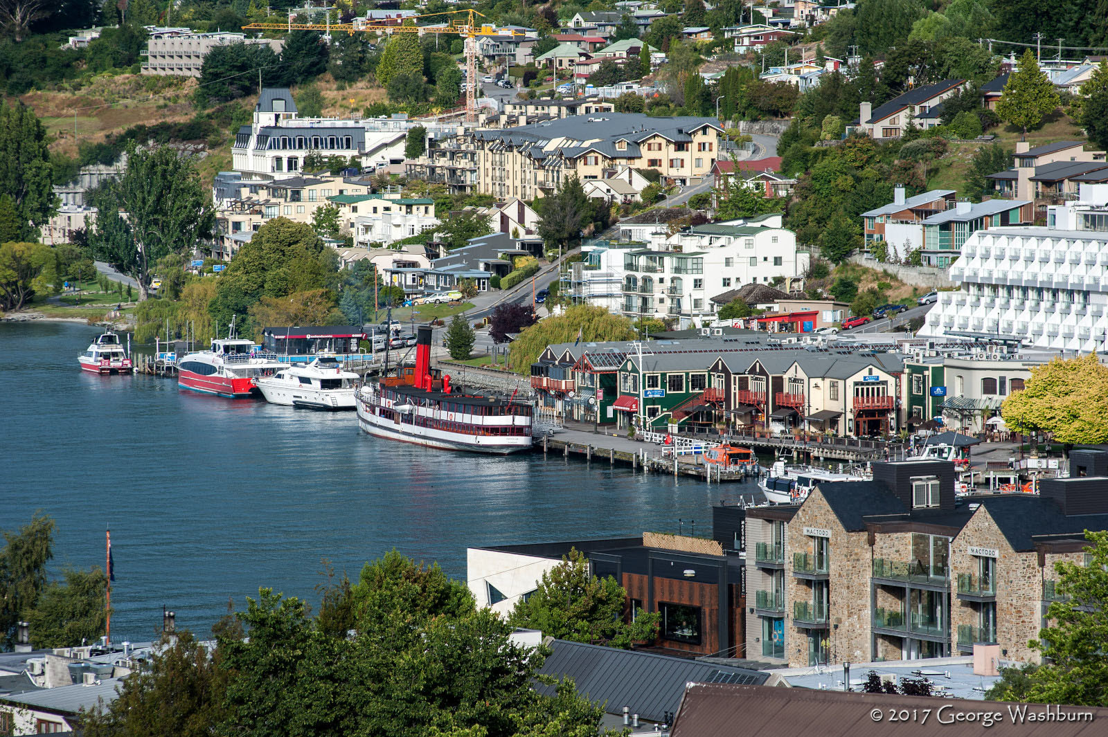 Nikon D700 + Nikon AF Nikkor 180mm F2.8D ED-IF sample photo. Nz() queenstown photography