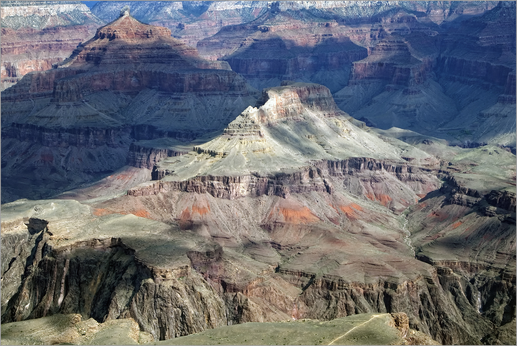 Nikon D200 + AF-S Zoom-Nikkor 24-85mm f/3.5-4.5G IF-ED sample photo. The grand canyon photography