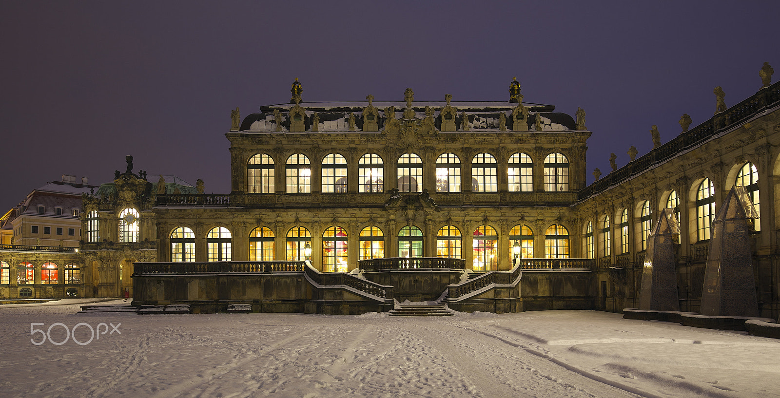 Canon EF 16-35mm F4L IS USM sample photo. Dresdner zwinger photography