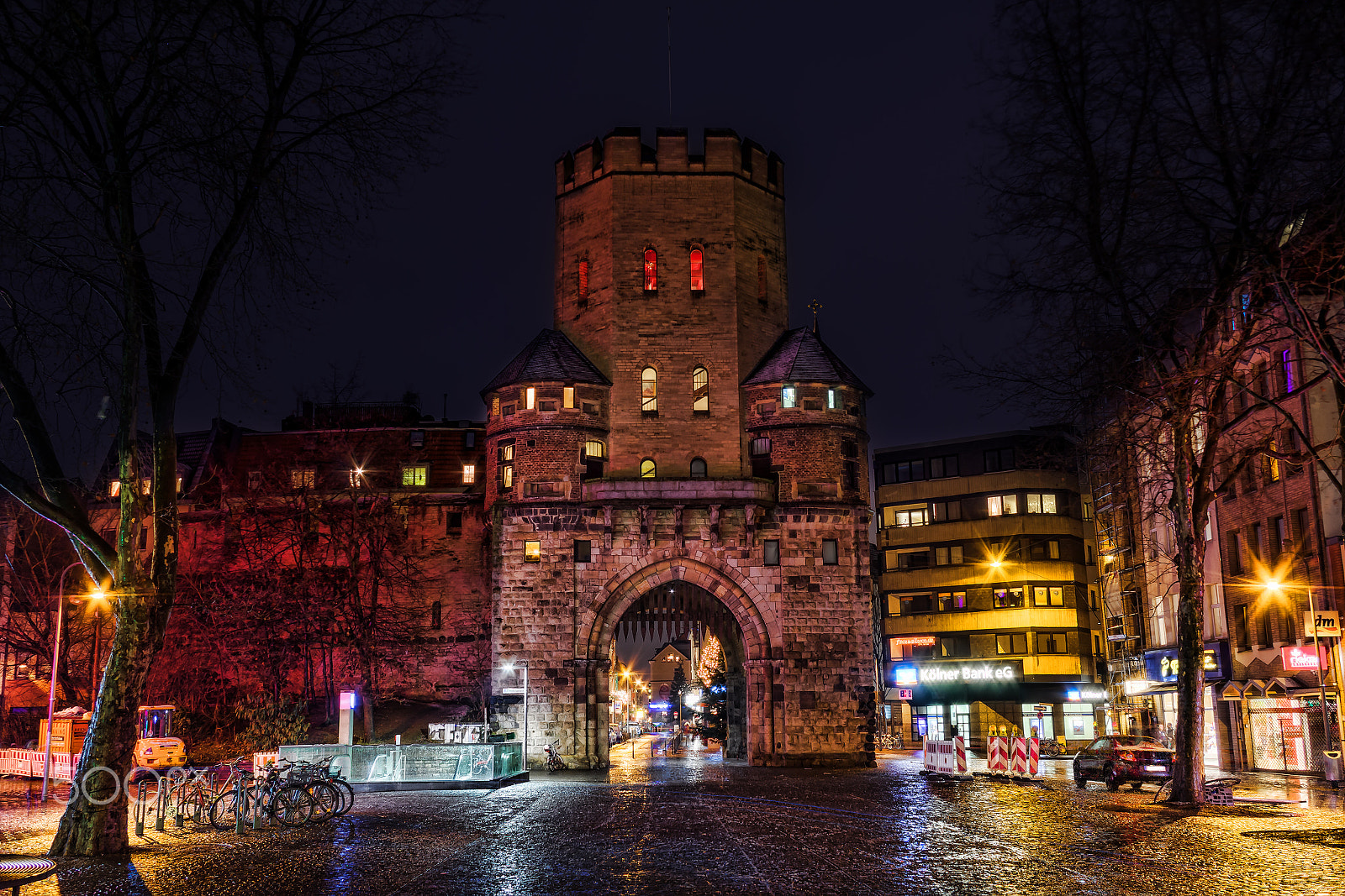 Canon EF-S 18-55mm F3.5-5.6 II sample photo. Köln severinstorburg photography