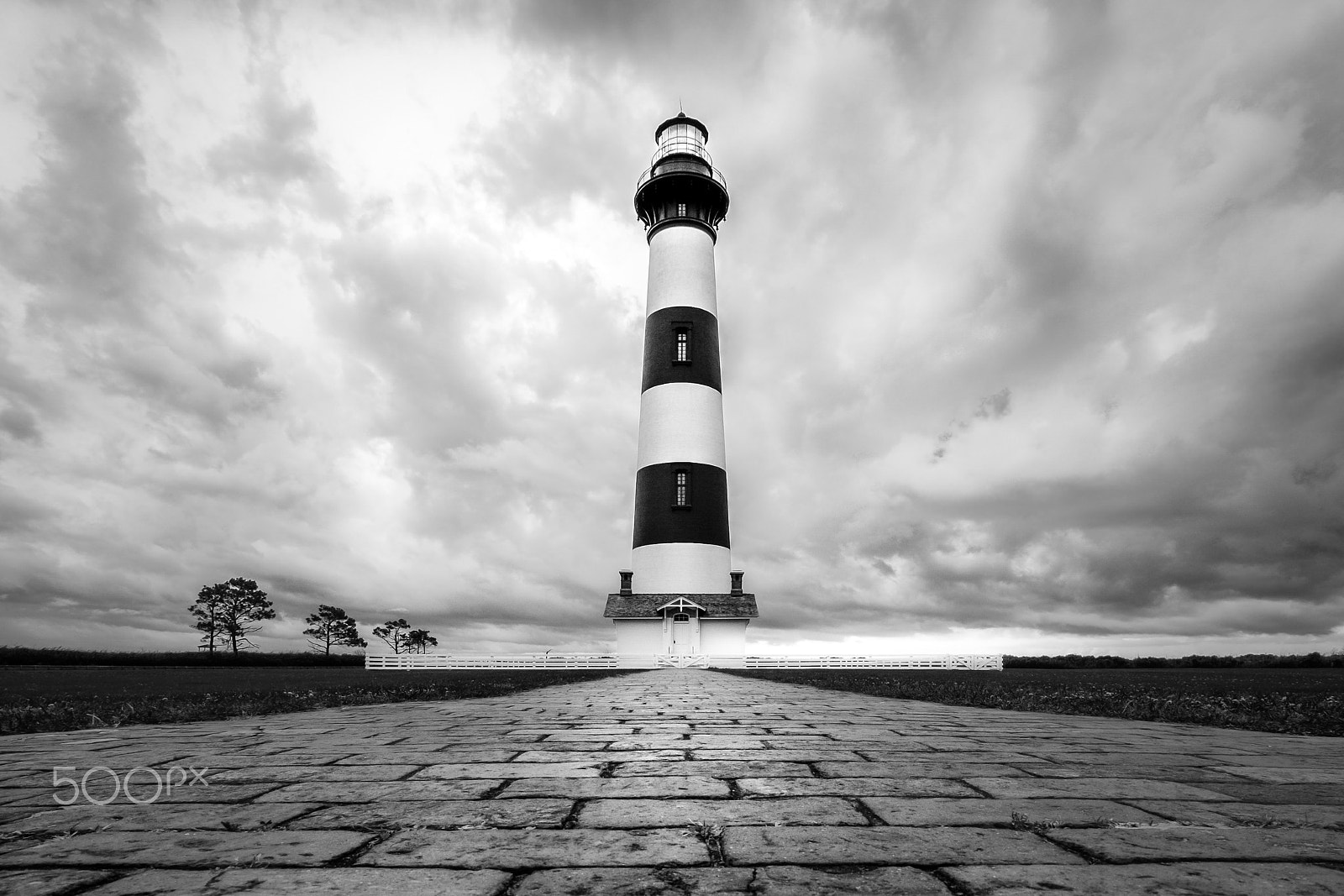 Fujifilm X-E1 + Fujifilm XF 10-24mm F4 R OIS sample photo. Bodie island lighthouse photography