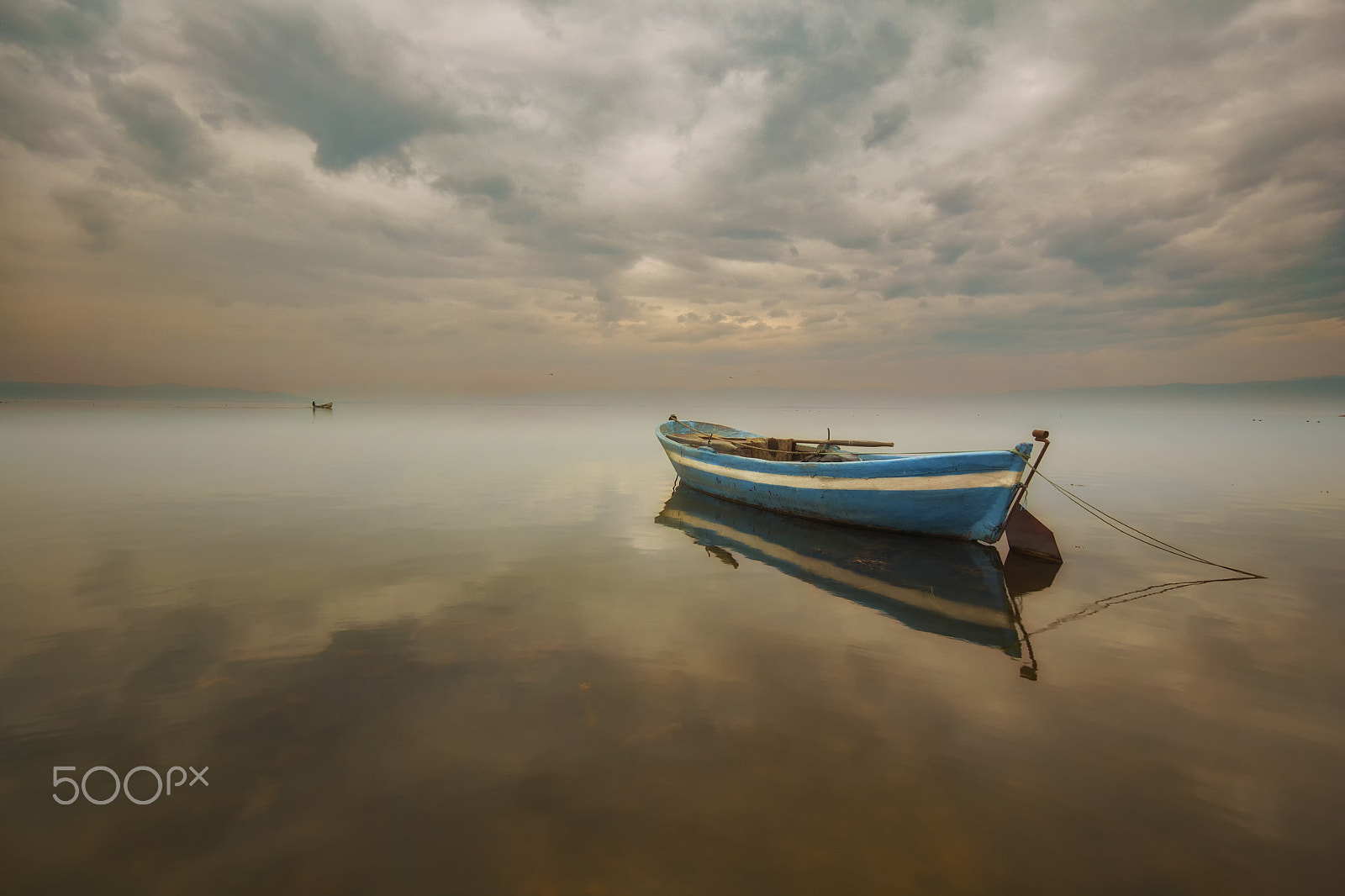 Sigma 10-20mm F4-5.6 EX DC HSM sample photo. The boat photography