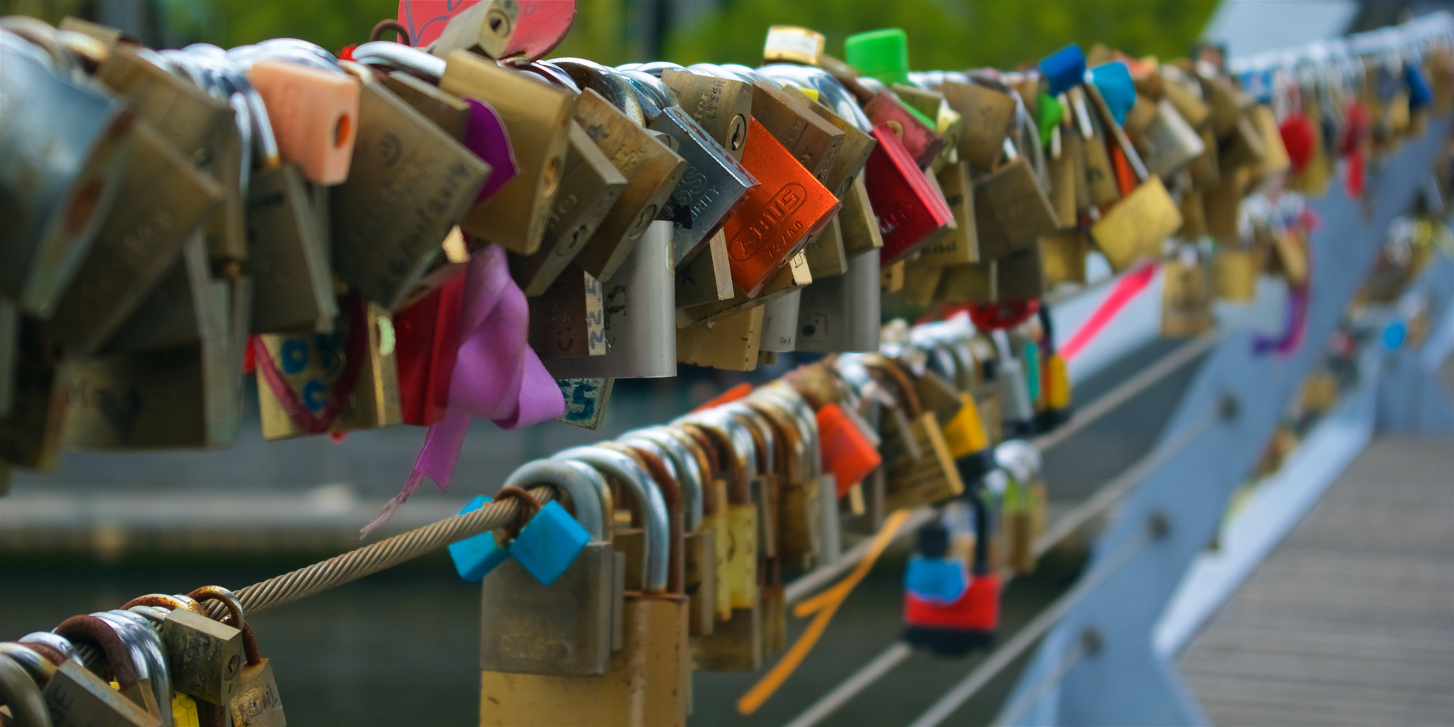 Pentax smc DA 18-55mm F3.5-5.6 AL sample photo. Locks of love ... photography