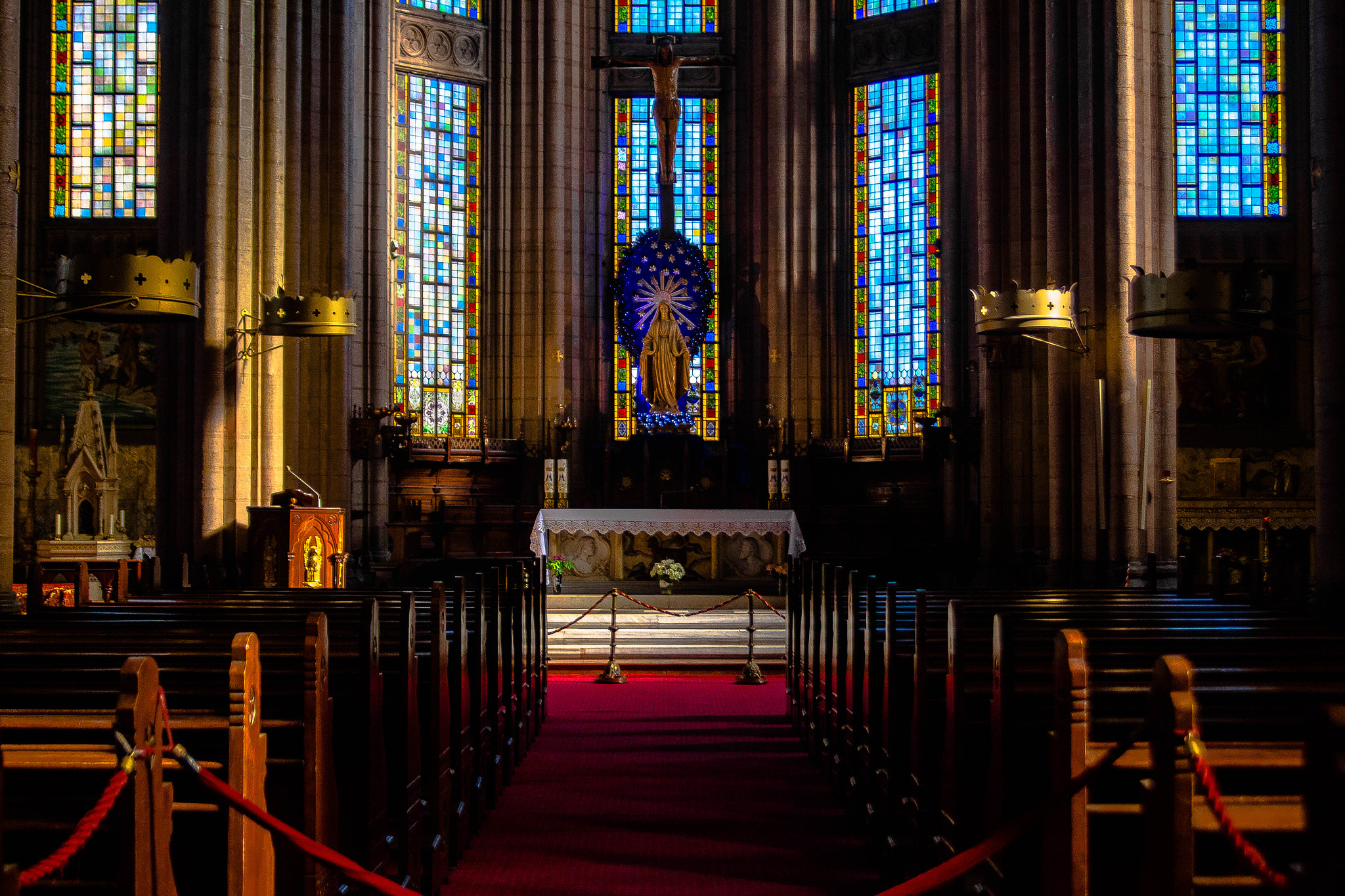 Canon EOS 650D (EOS Rebel T4i / EOS Kiss X6i) sample photo. St. anthony of padua church inside photography