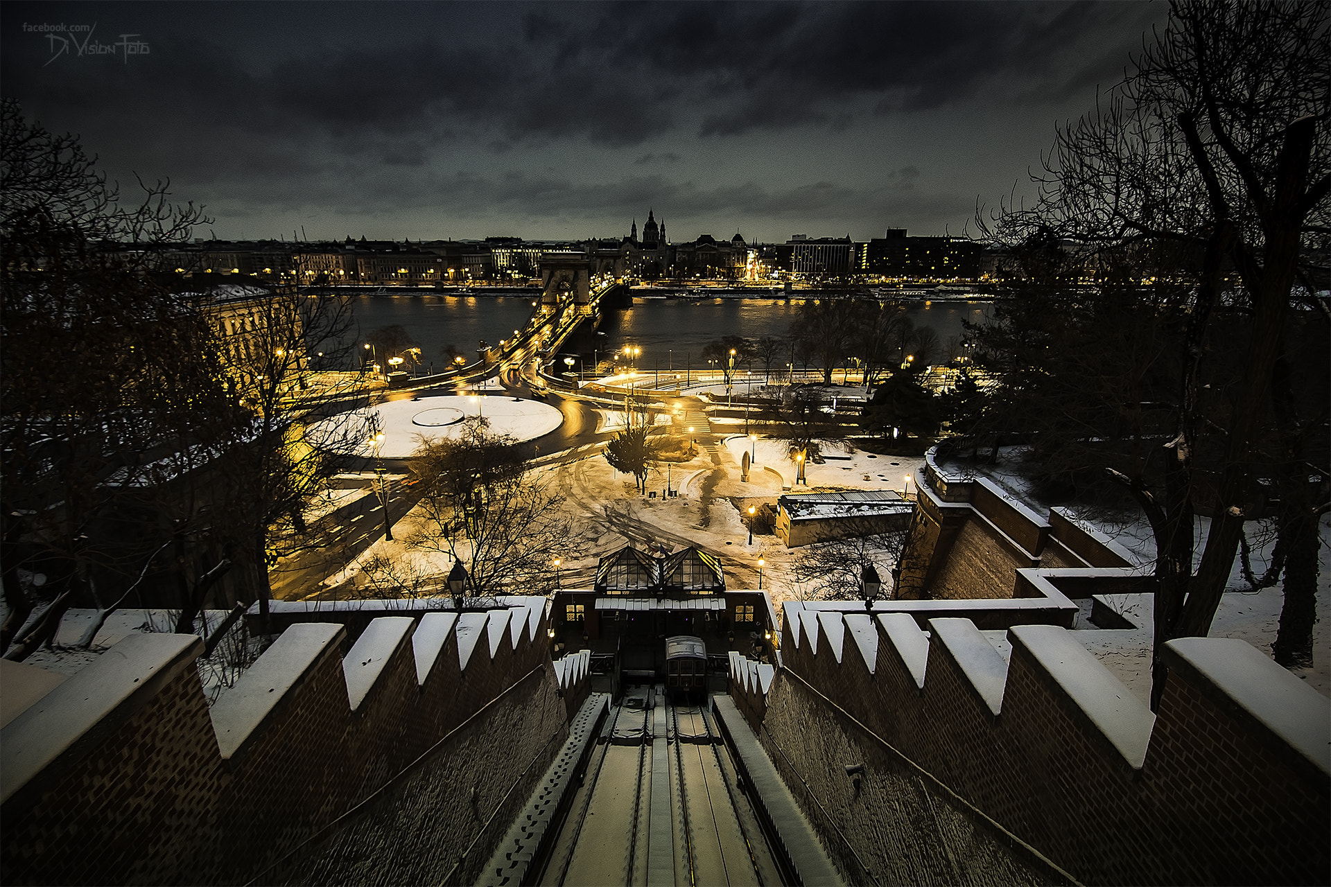 Tokina AT-X Pro 11-16mm F2.8 DX sample photo. Into the darkness photography