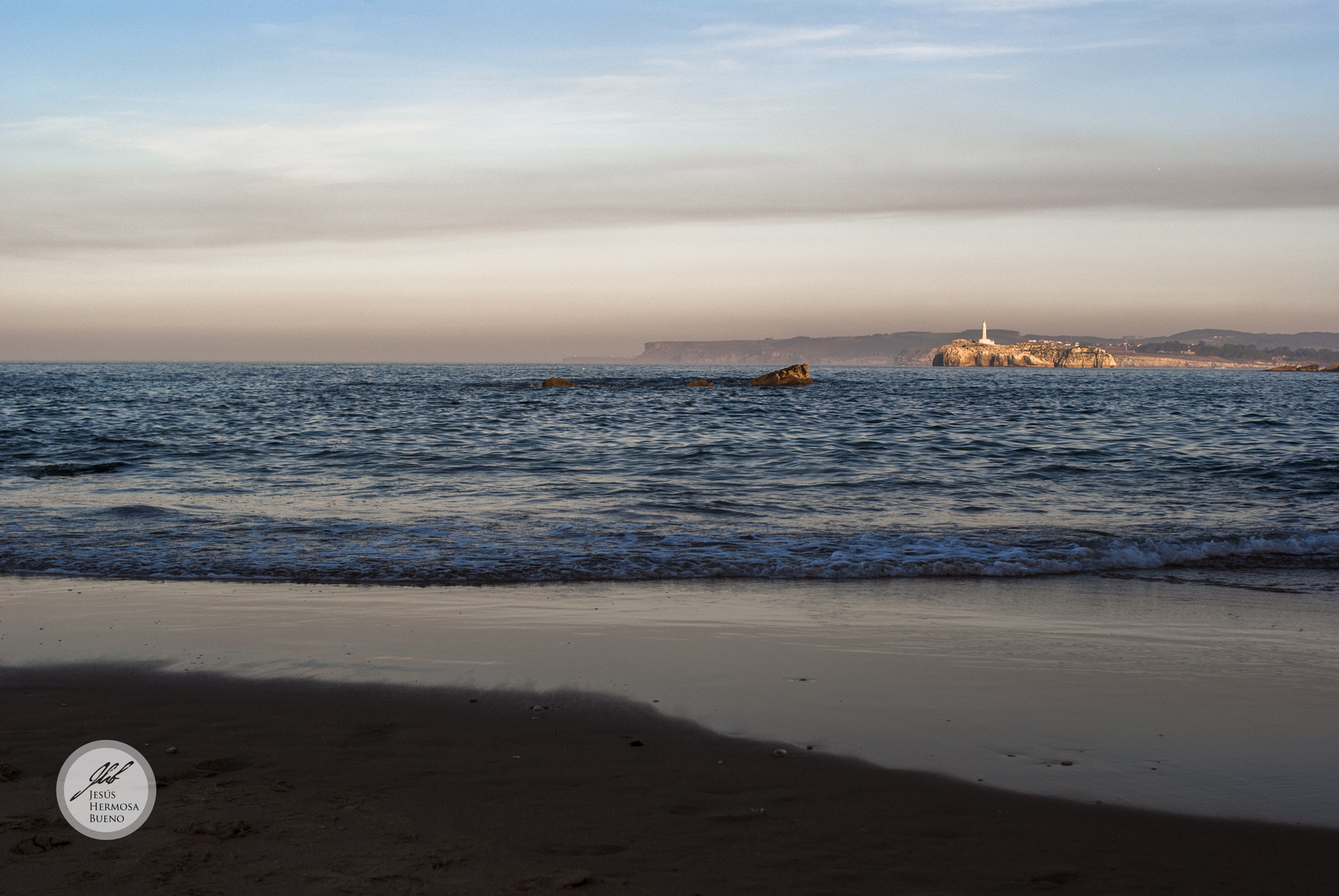 Sony Alpha DSLR-A200 + Sony DT 35mm F1.8 SAM sample photo. Desde la arena (ii) photography