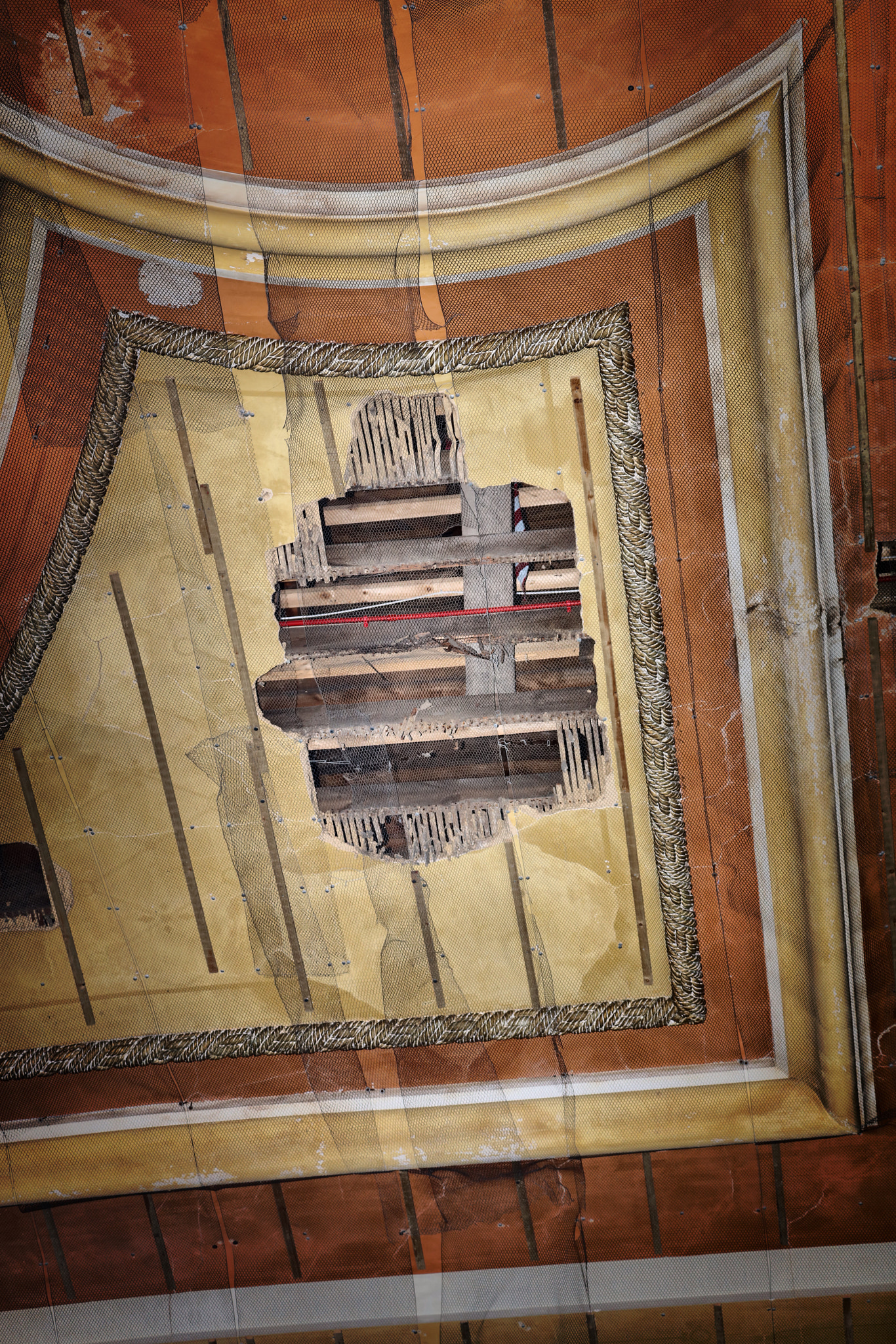 Canon EF 70-300mm F4-5.6L IS USM sample photo. Alexandra palace restoration photography