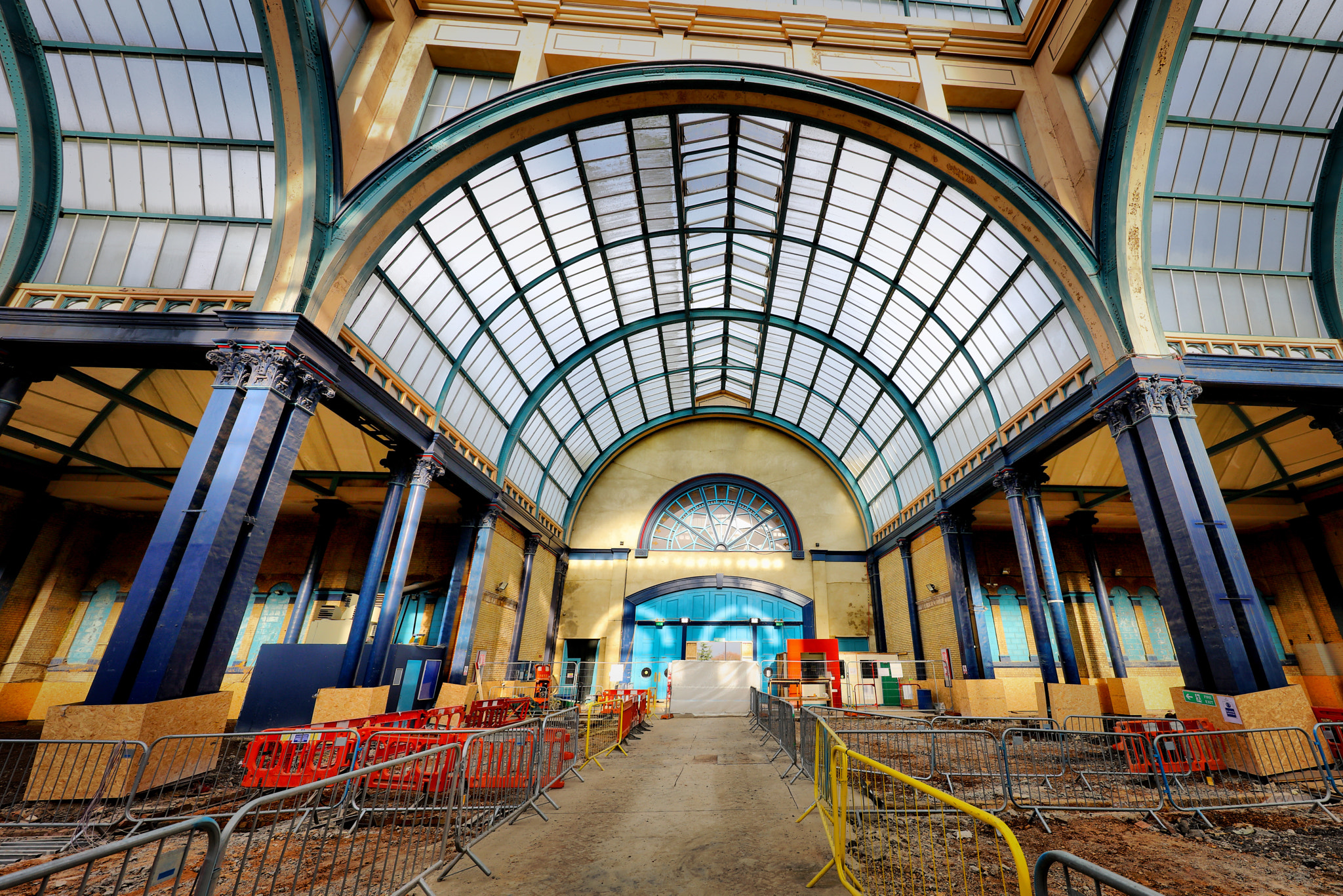 Canon EOS 5DS R + Canon EF 11-24mm F4L USM sample photo. Alexandra palace restoration photography