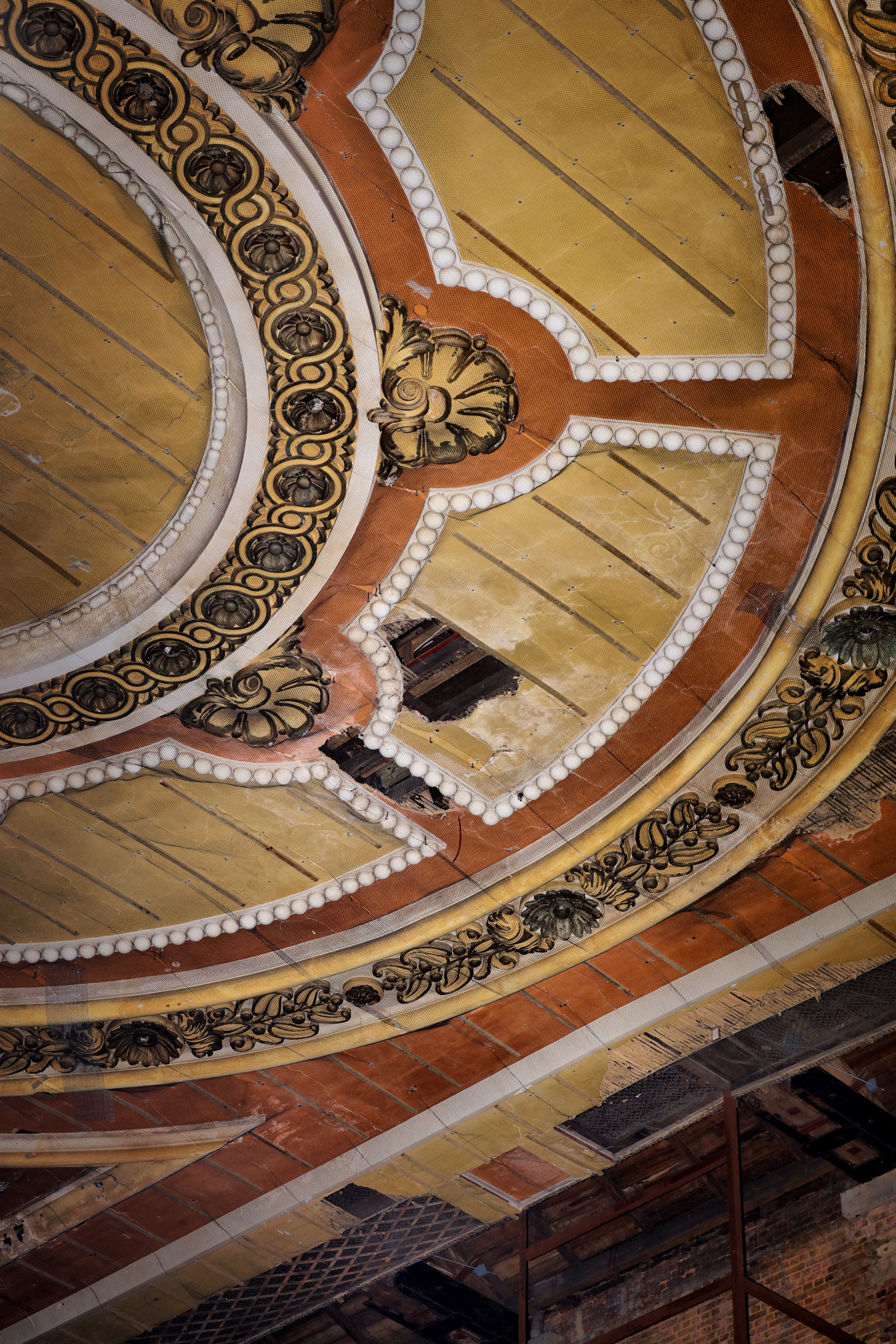 Canon EF 70-300mm F4-5.6L IS USM sample photo. Alexandra palace restoration photography