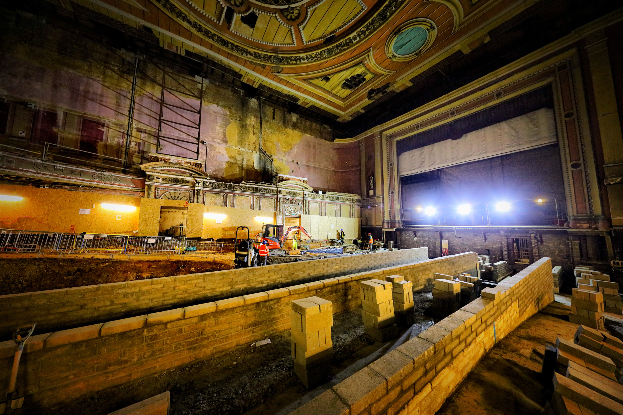 Canon EOS 5DS R + Canon EF 11-24mm F4L USM sample photo. Alexandra palace restoration photography