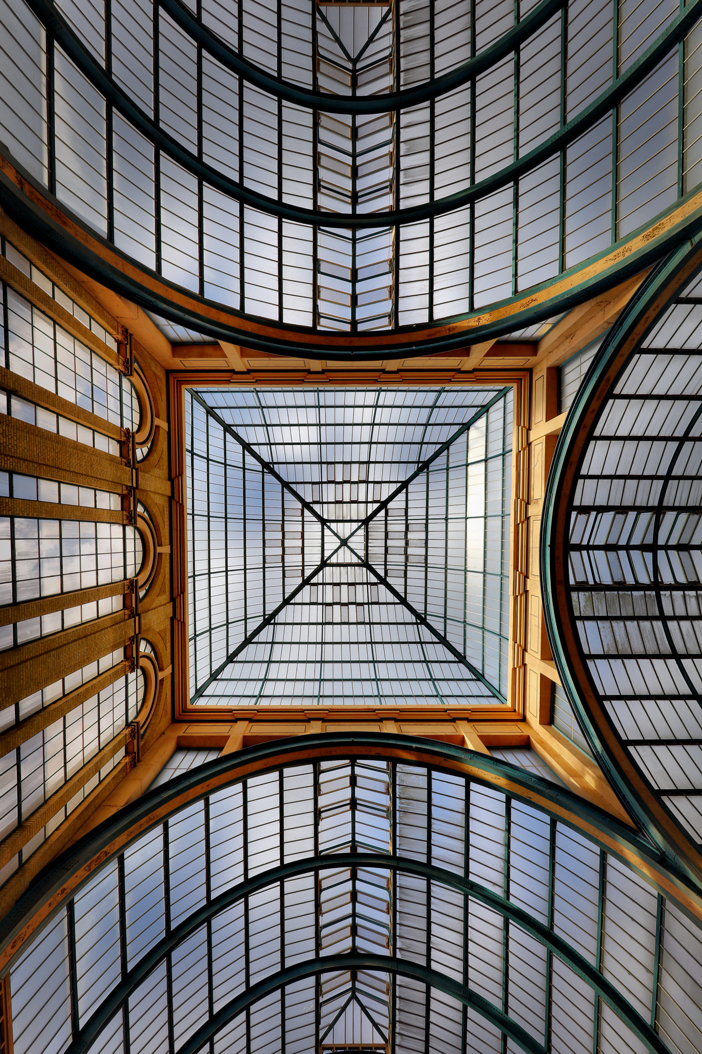 Canon EF 11-24mm F4L USM sample photo. Alexandra palace restoration photography