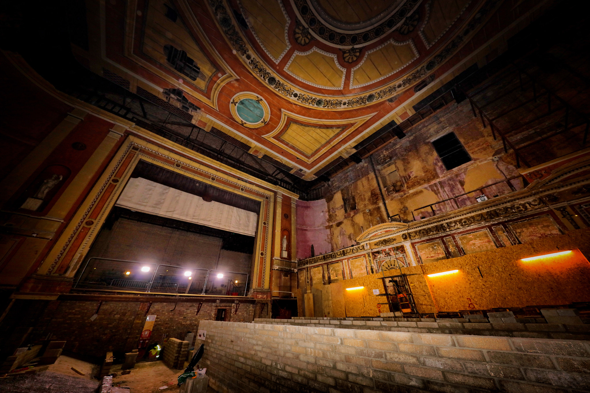 Canon EOS 5DS R + Canon EF 11-24mm F4L USM sample photo. Alexandra palace restoration photography