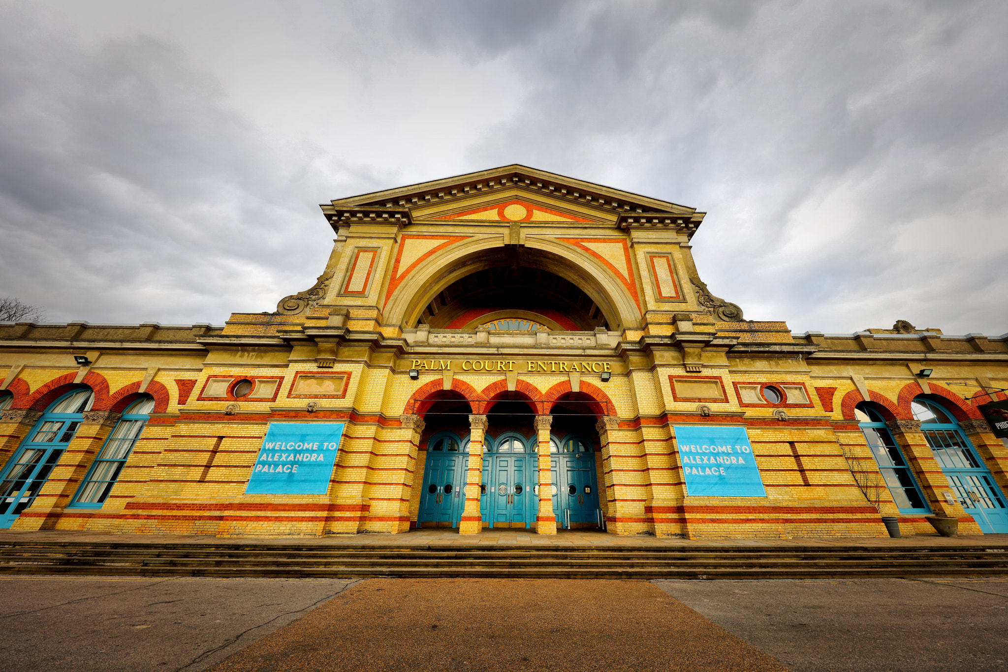 Canon EF 11-24mm F4L USM sample photo. Alexandra palace restoration photography