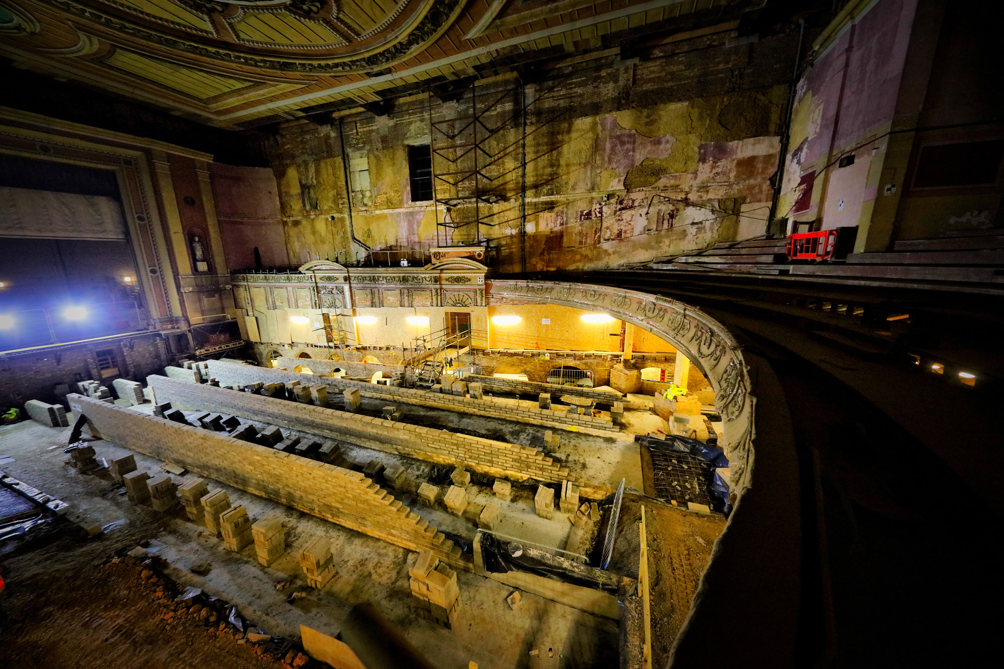 Canon EOS 5DS R + Canon EF 11-24mm F4L USM sample photo. Alexandra palace restoration photography