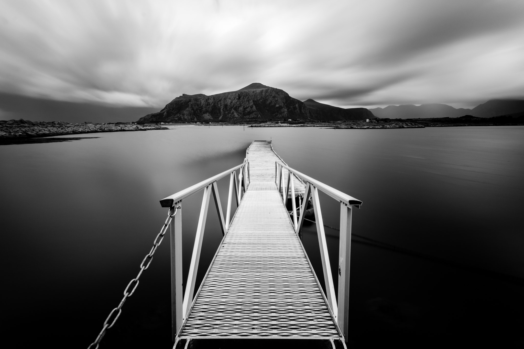 Sigma 10-20mm F4-5.6 EX DC HSM sample photo. Escape from darkness photography