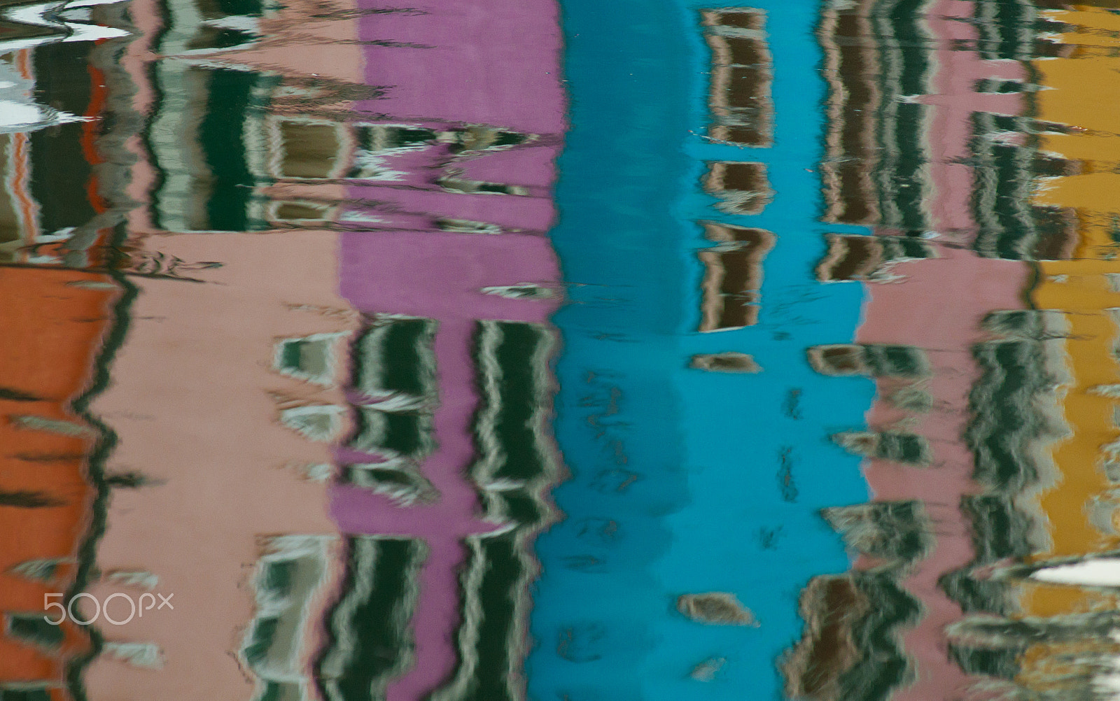 Nikon AF-Nikkor 80-200mm F2.8D ED sample photo. Burano rainbow reflection rows photography