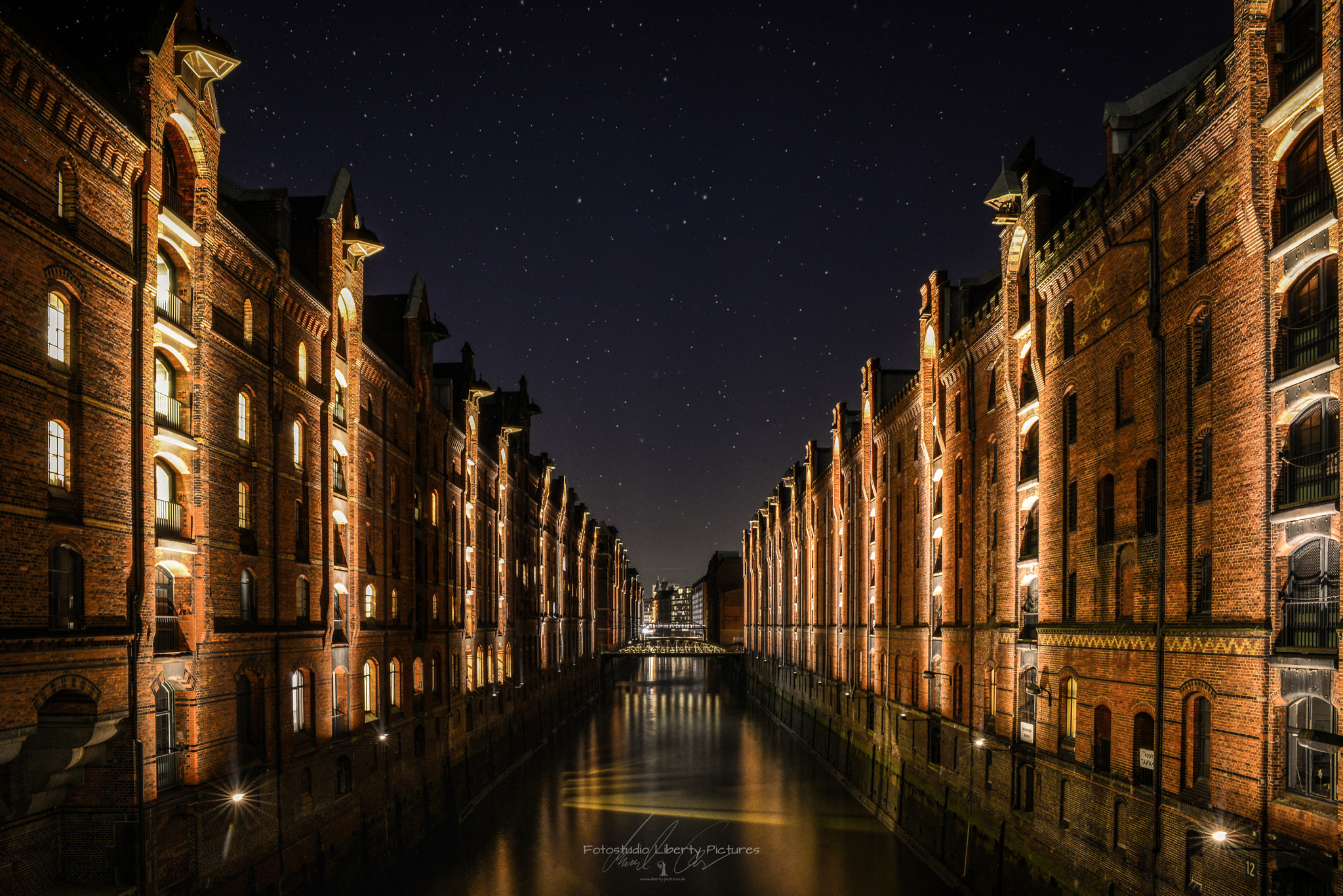 Nikon D800 sample photo. ~ hamburg-speicherstadt ~ photography