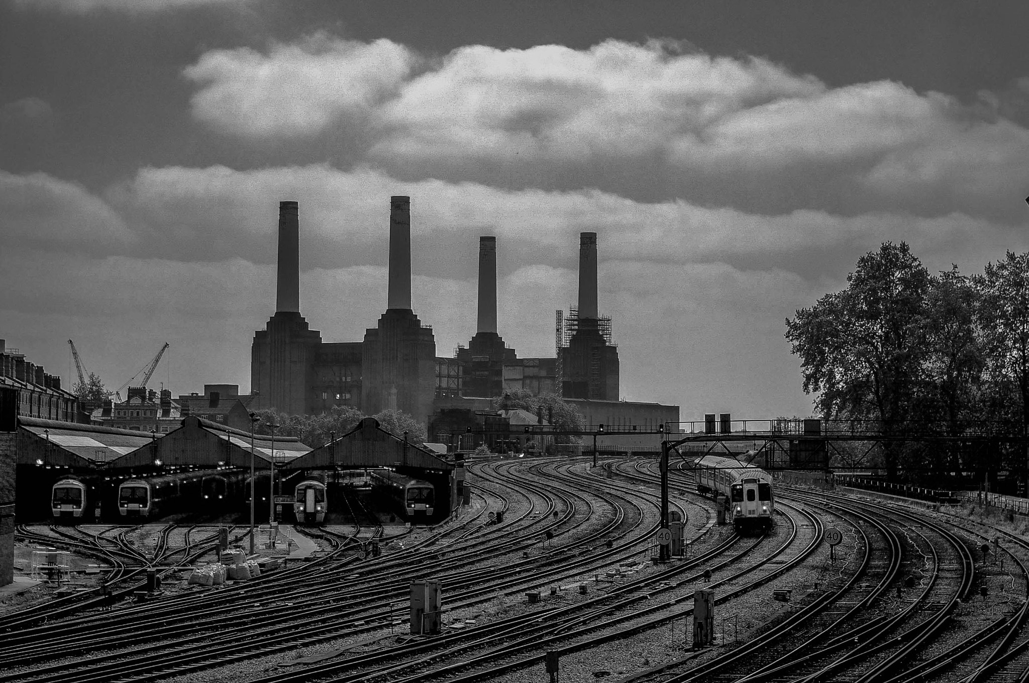 Pentax K100D sample photo. Battersea station photography