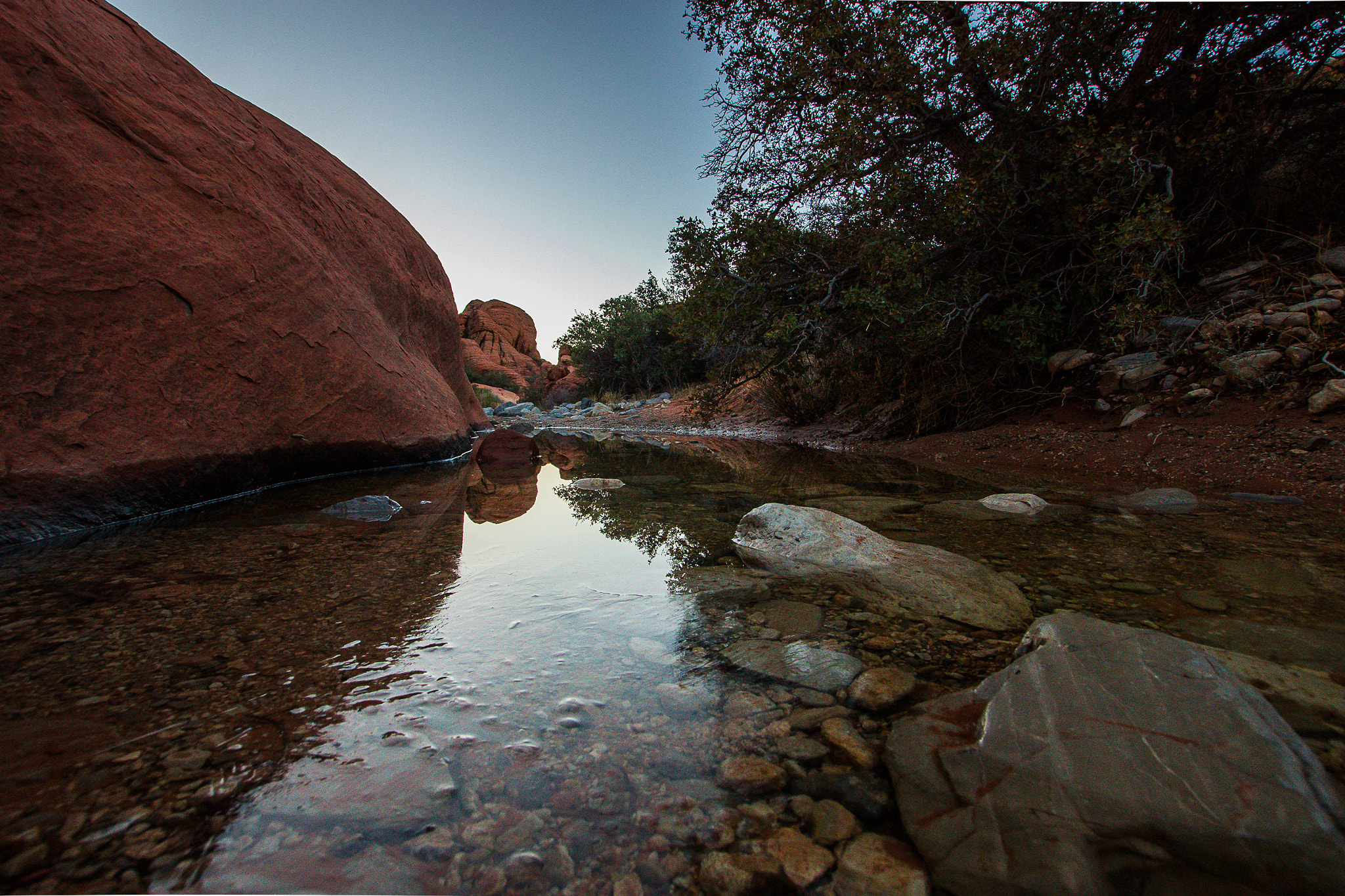 Sony DT 11-18mm F4.5-5.6 sample photo. Icy red rock photography